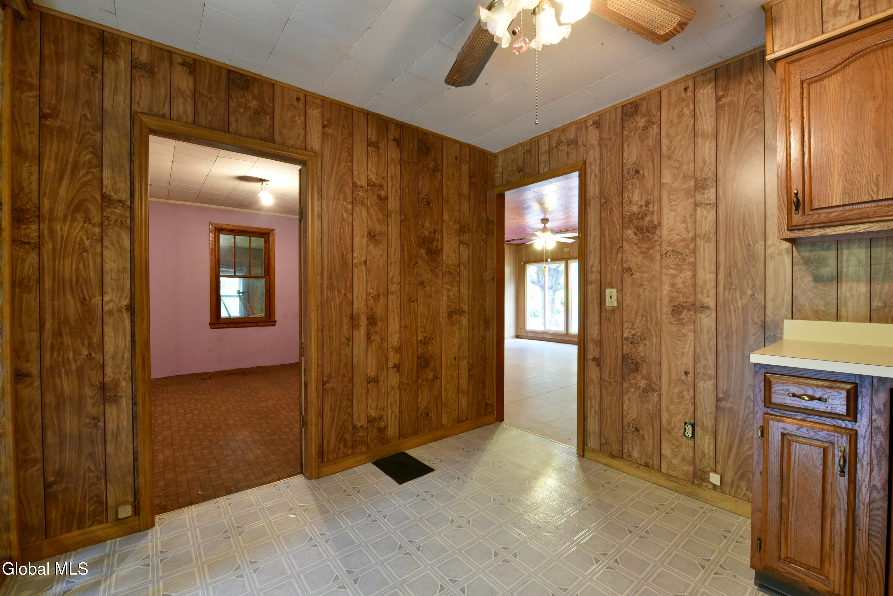 318 Howe Road