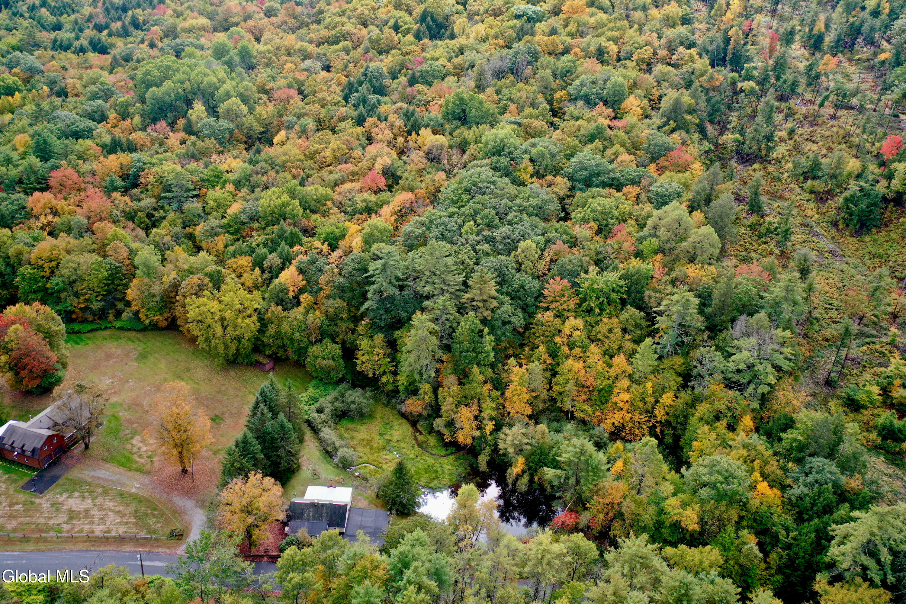 318 Howe Road