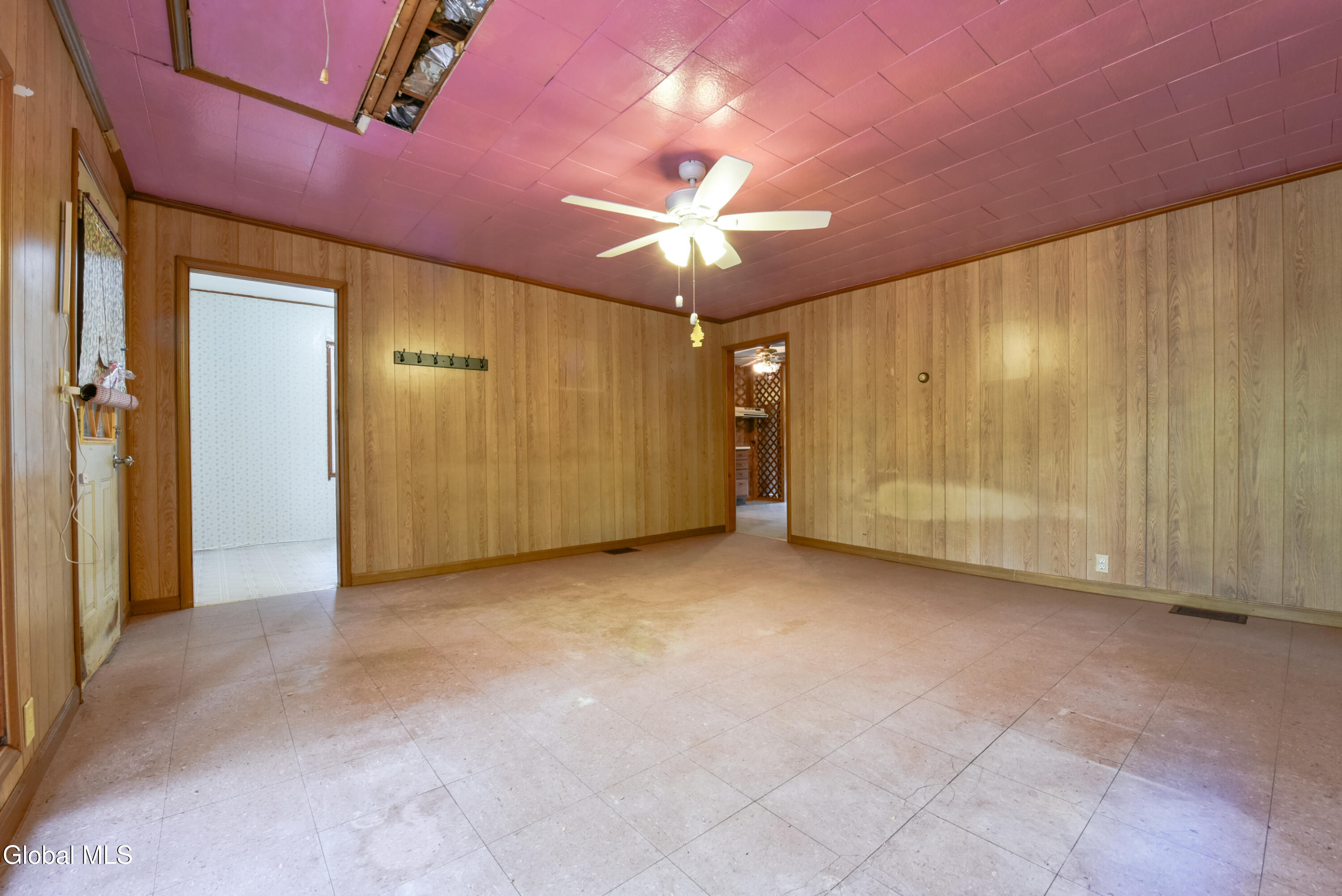 318 Howe Road