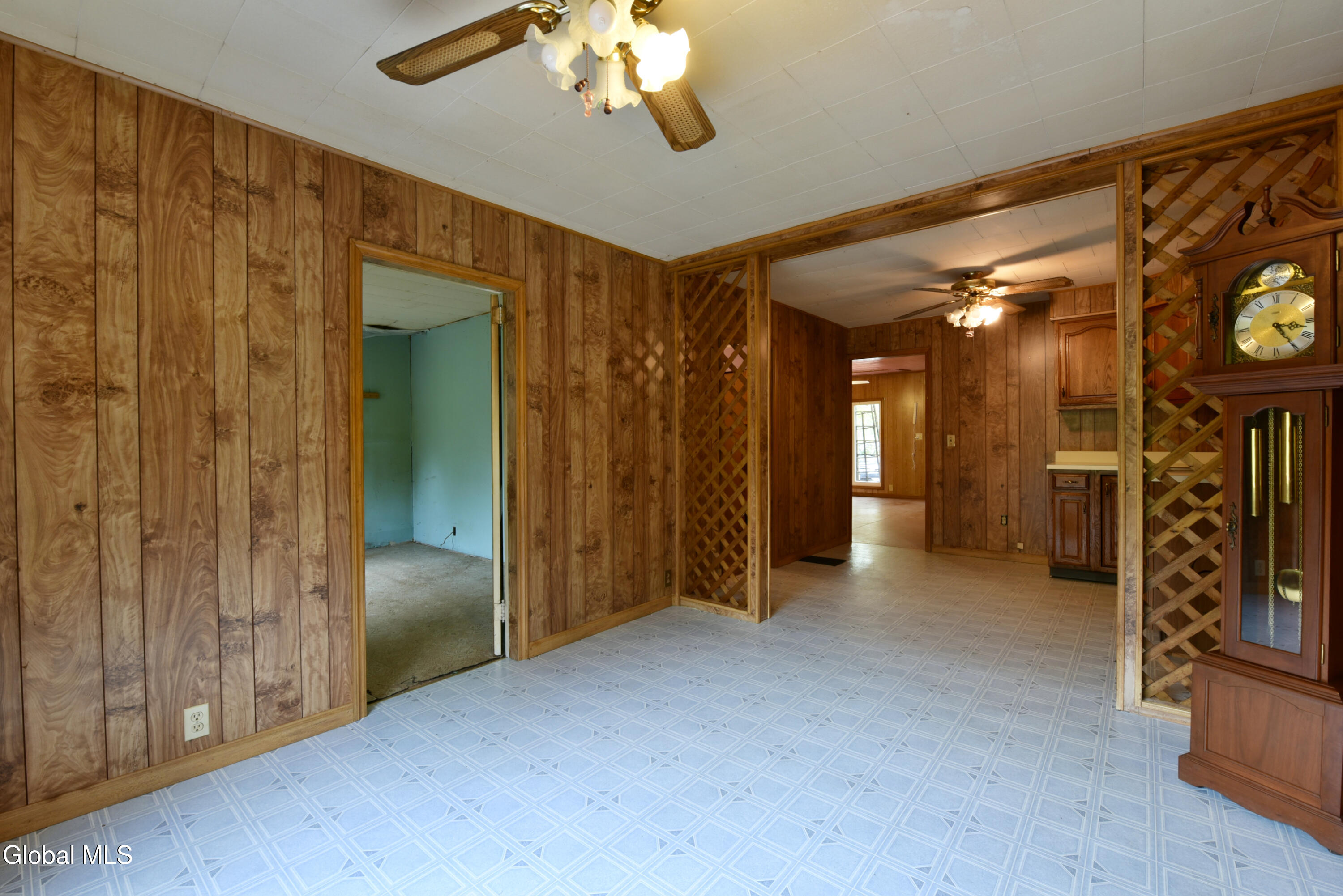 318 Howe Road