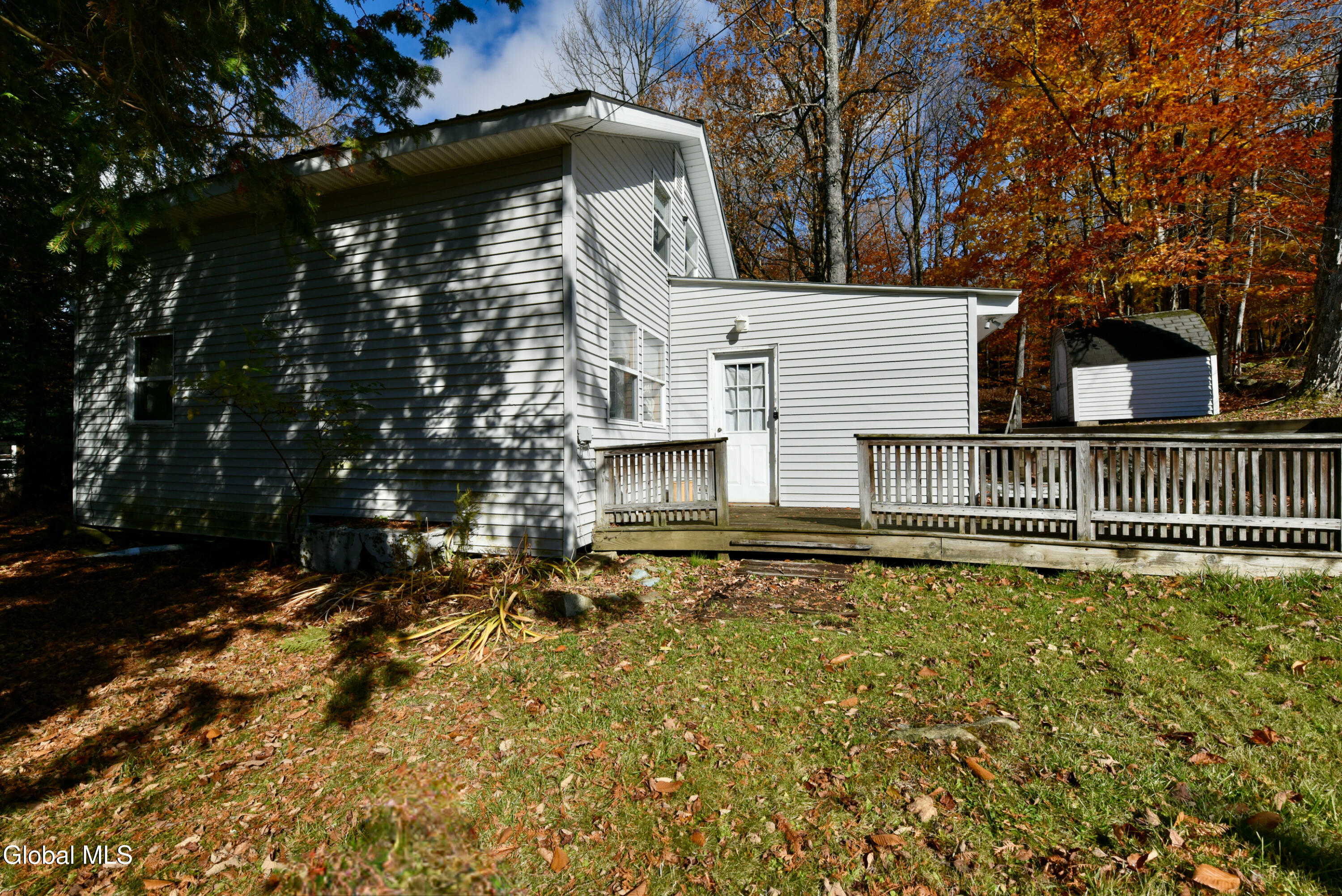 4 DELAVAN Avenue, Greenfield