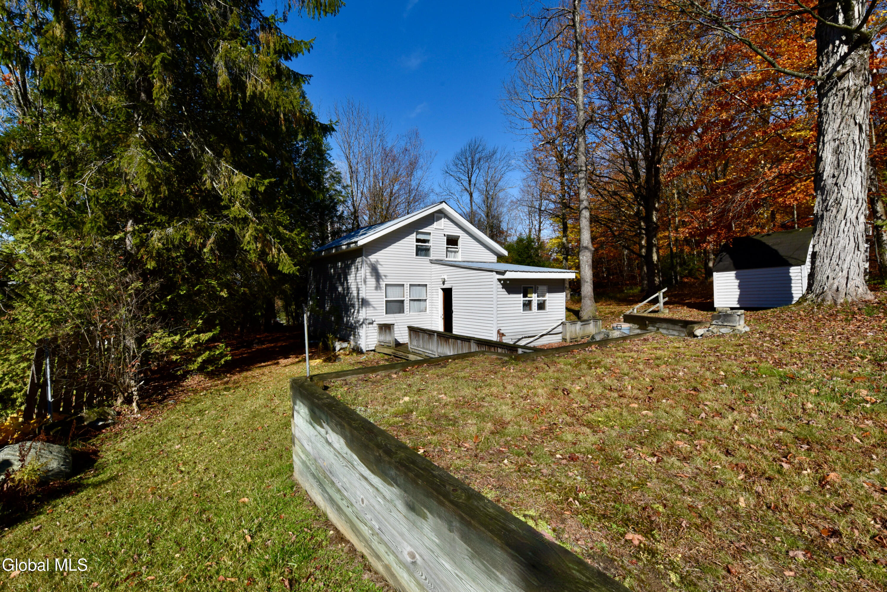4 DELAVAN Avenue, Greenfield