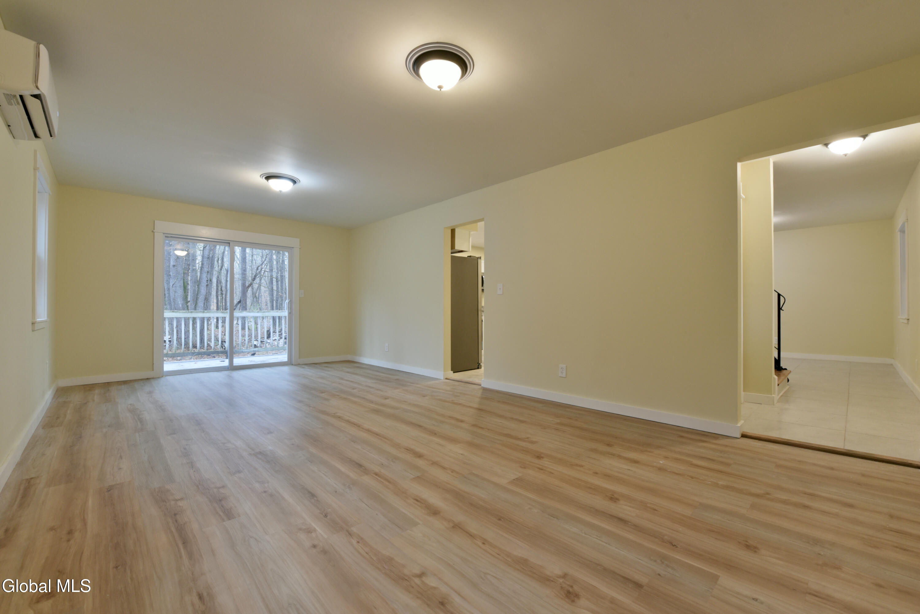 1011 Middleline Road