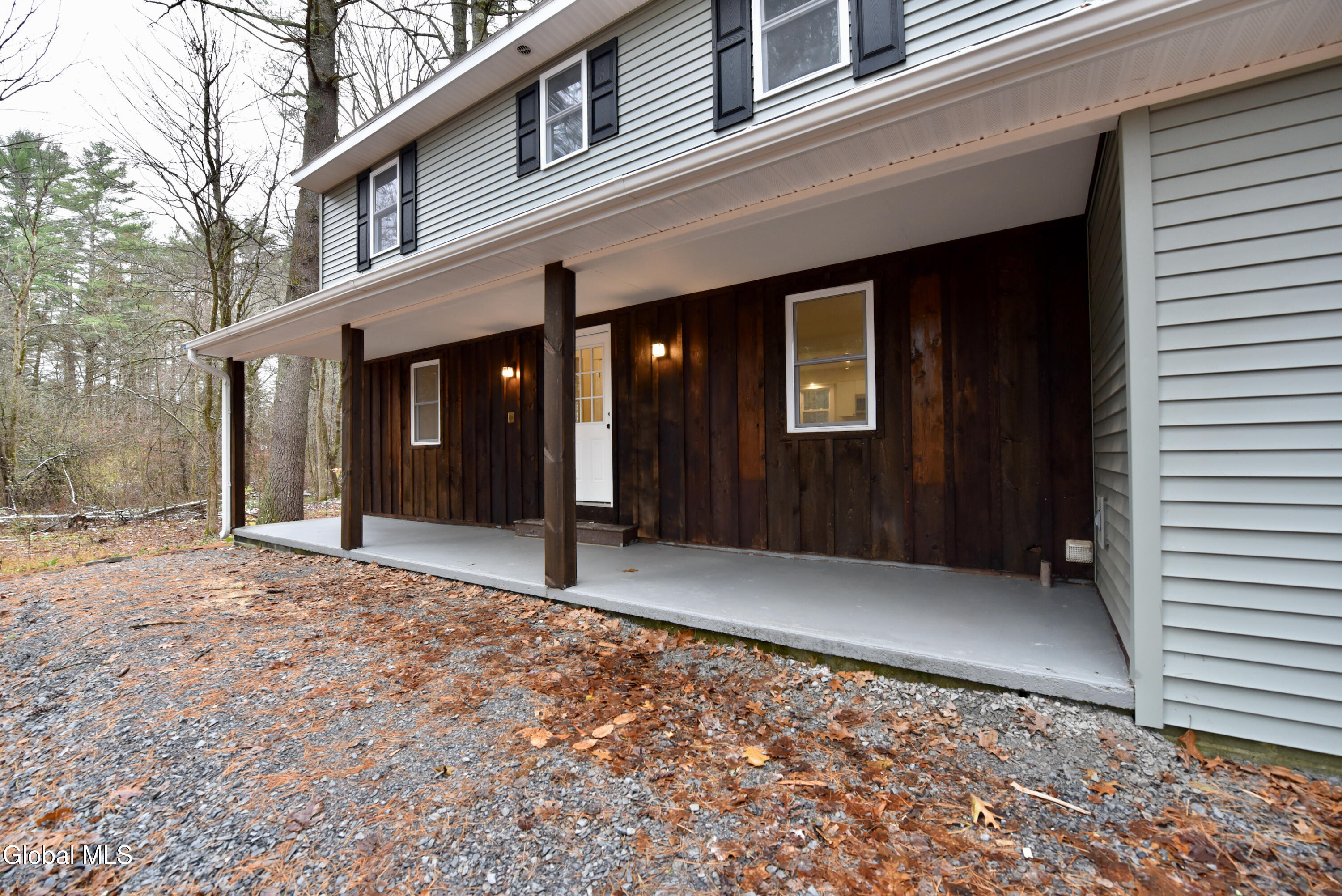 1011 Middleline Road