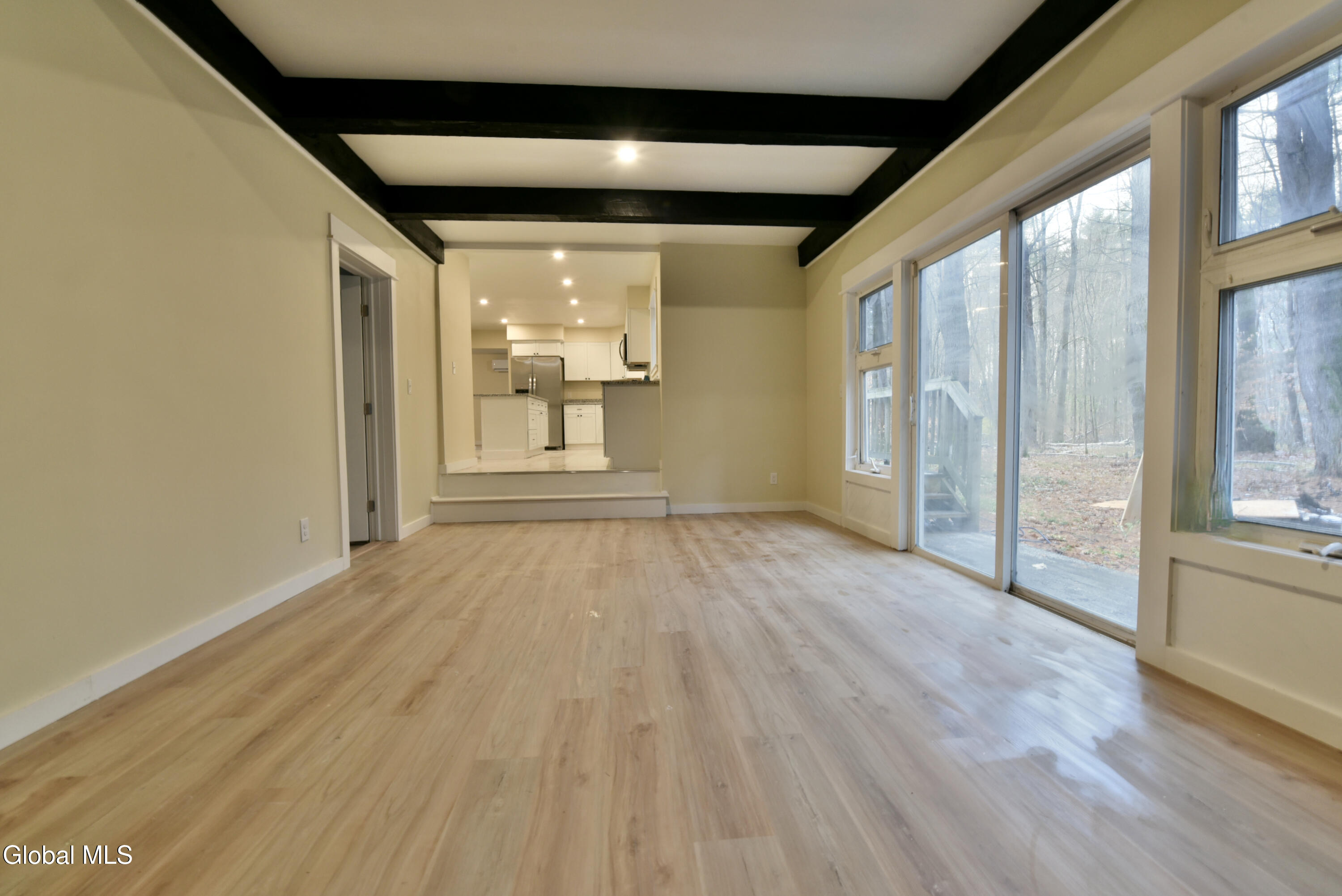 1011 Middleline Road