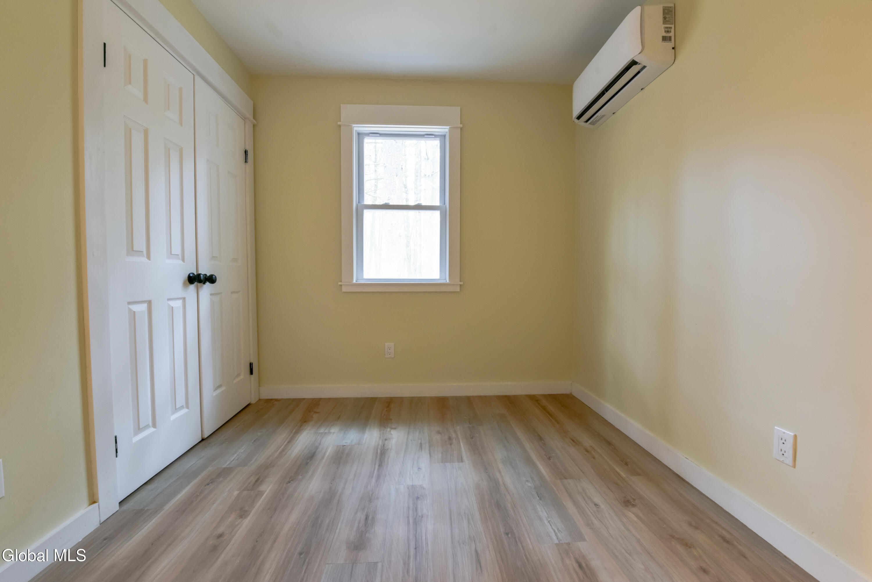 1011 Middleline Road