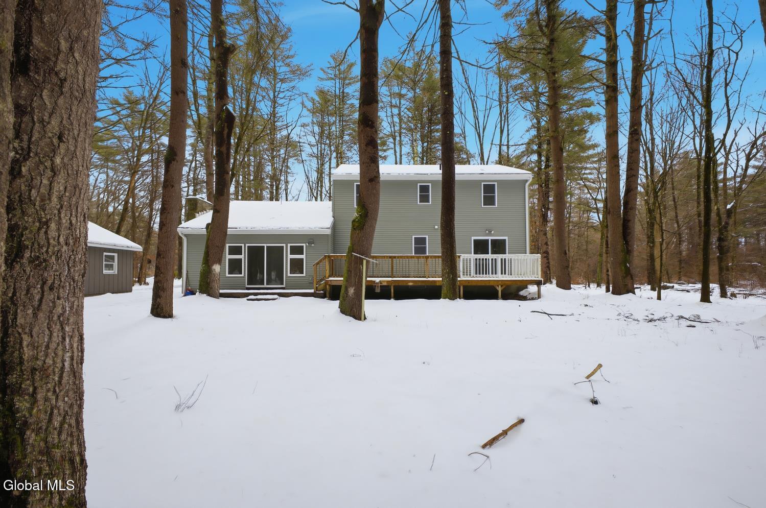 1011 Middleline Road