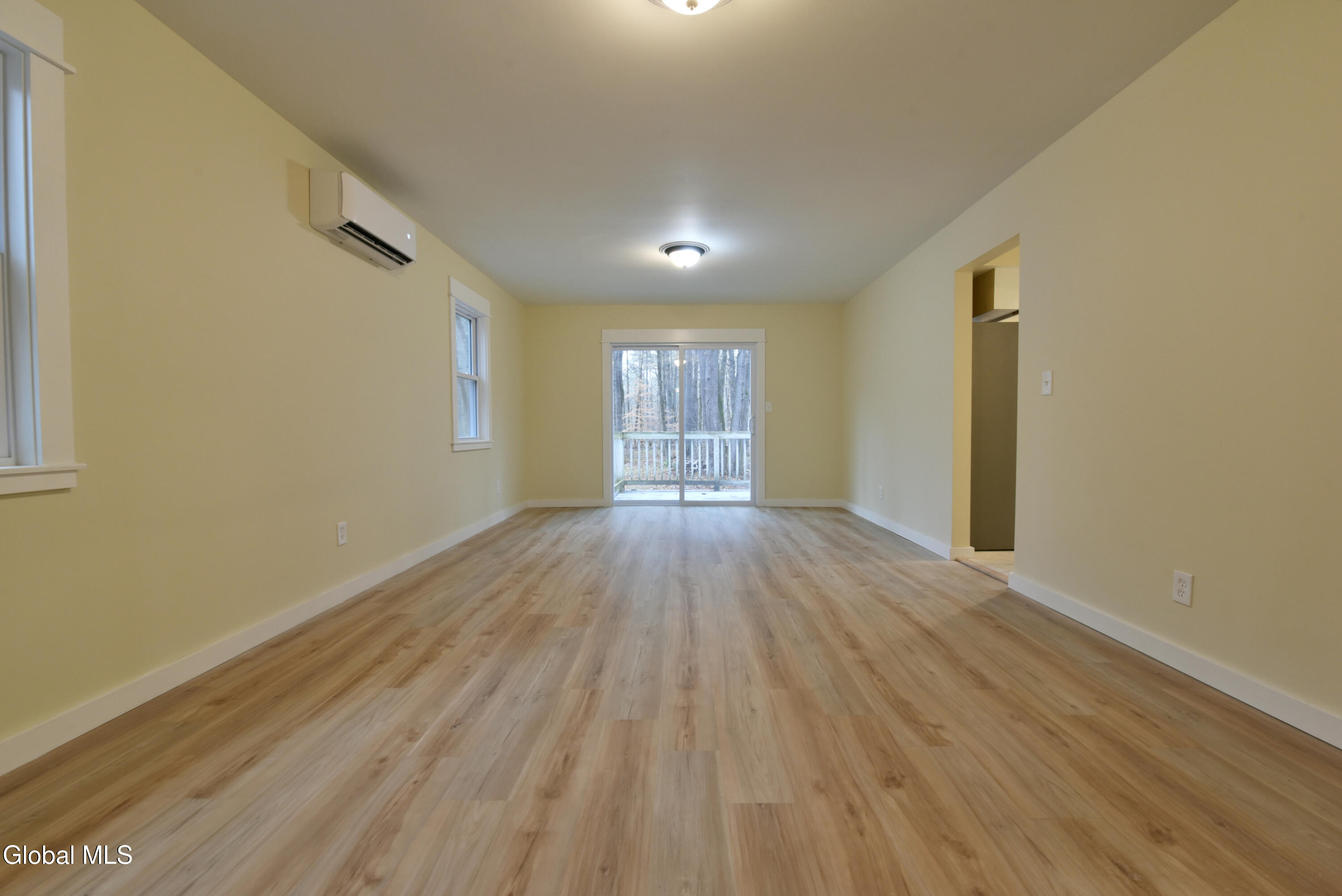 1011 Middleline Road