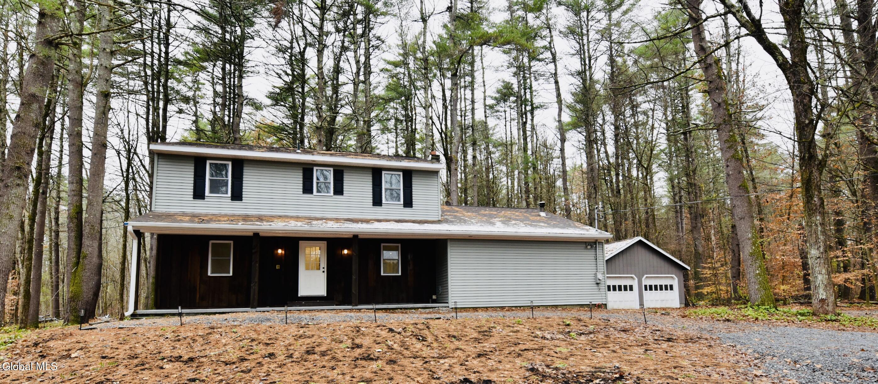 1011 Middleline Road