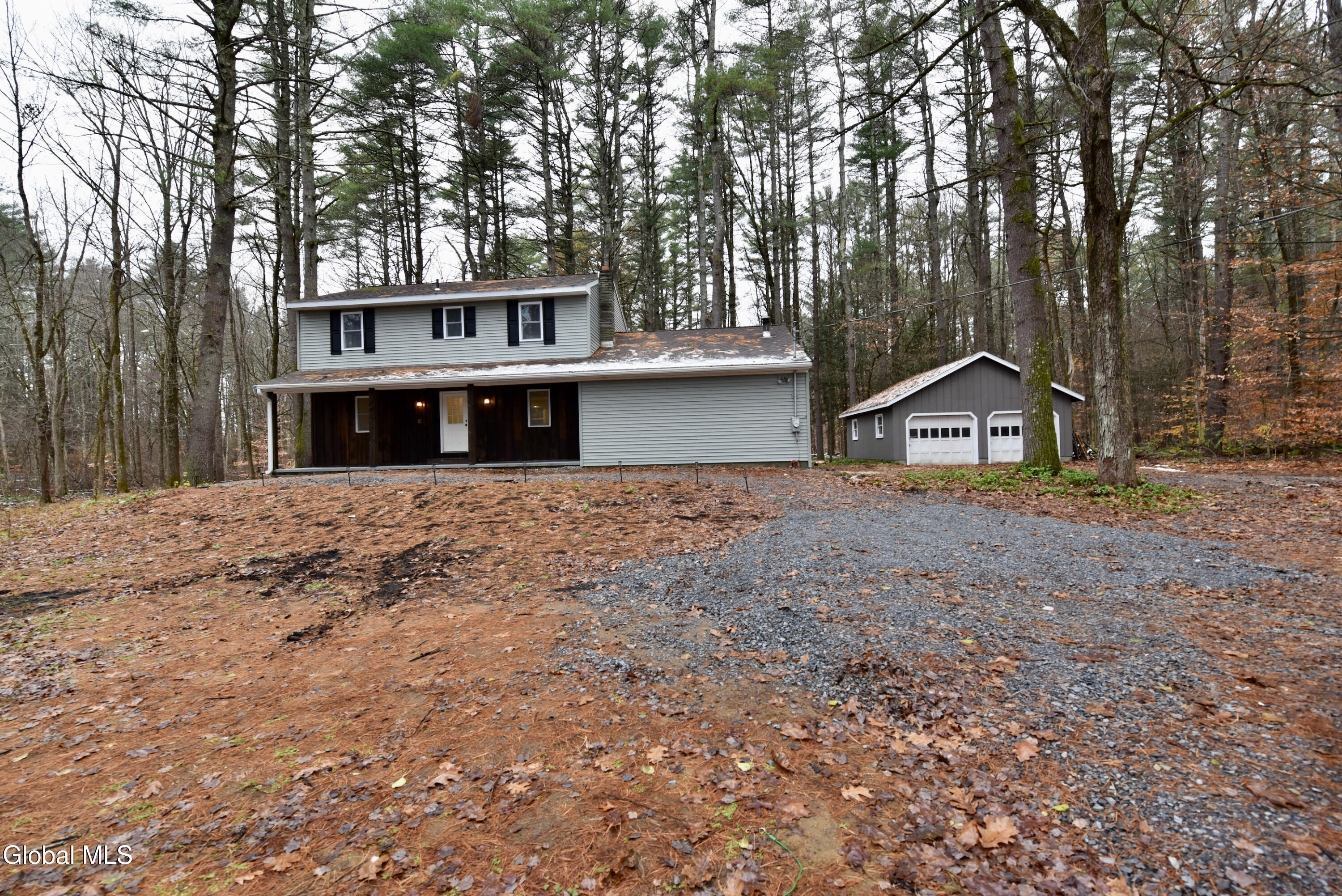 1011 Middleline Road