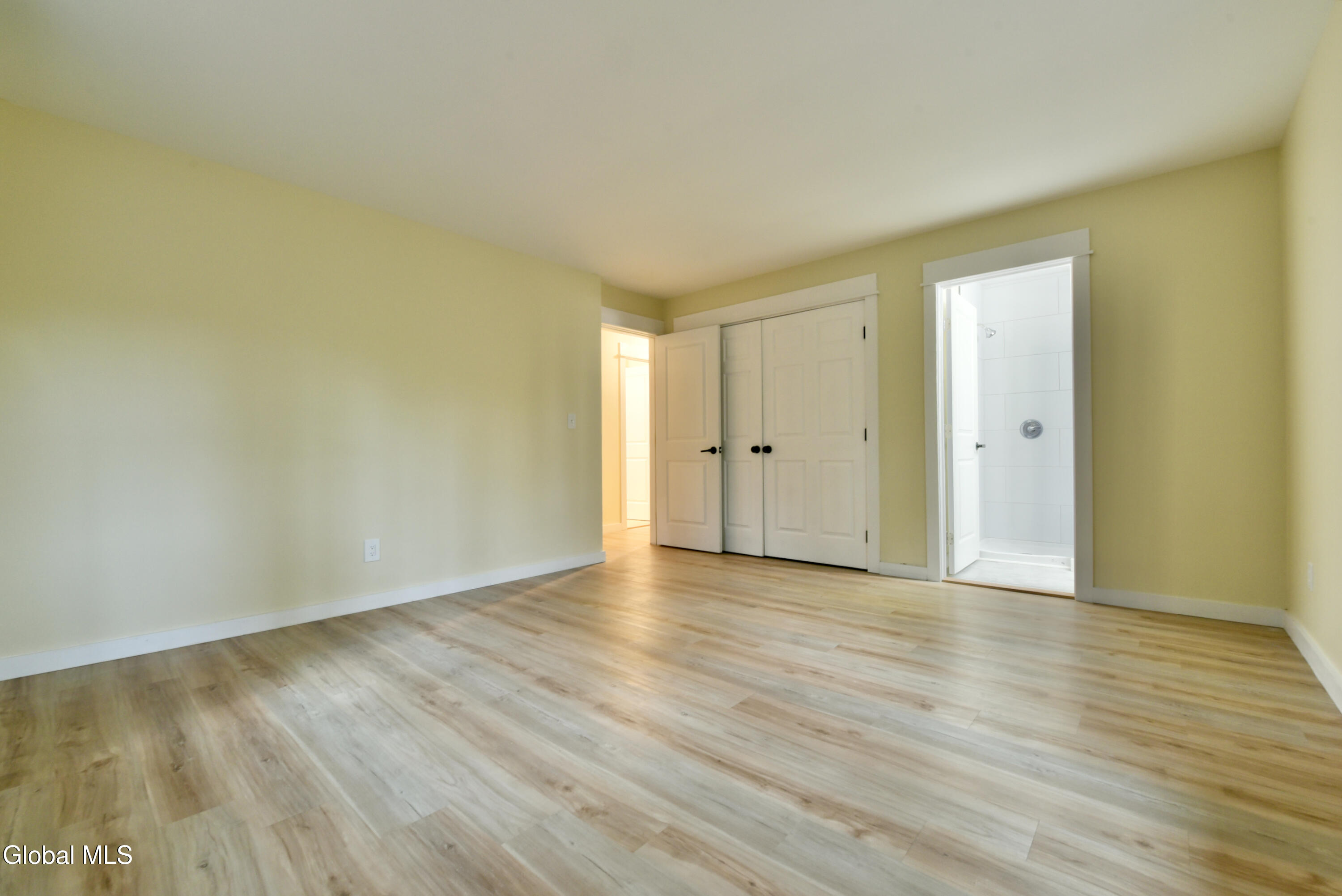 1011 Middleline Road