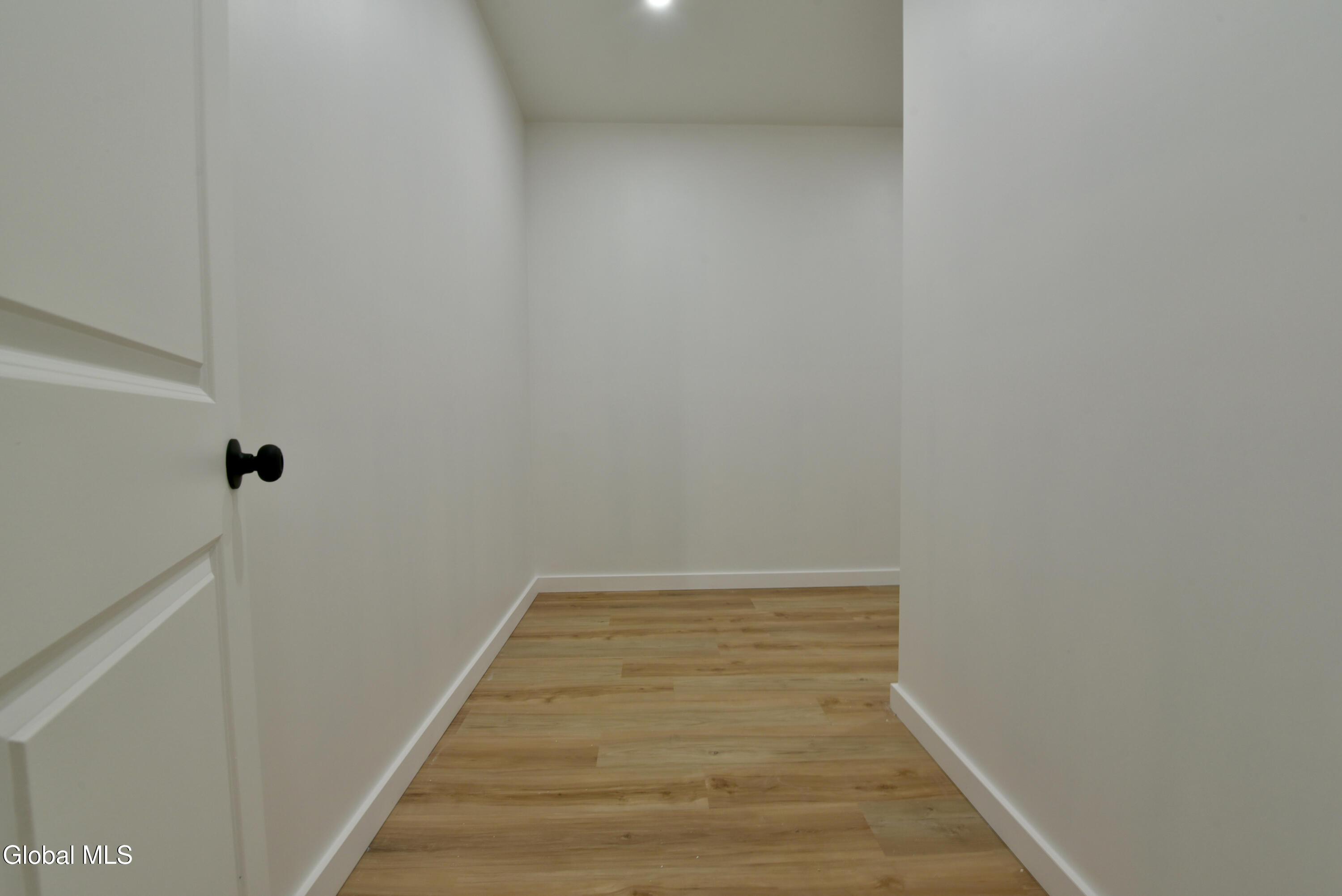 1011 Middleline Road