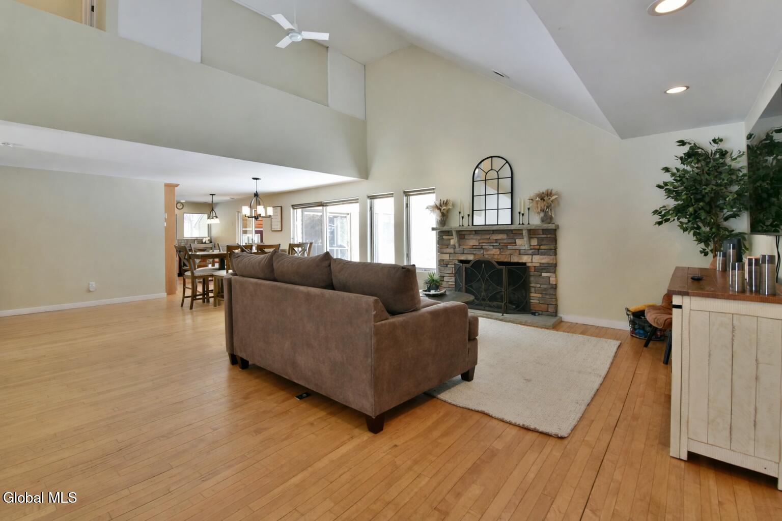 321 Ruggles Road