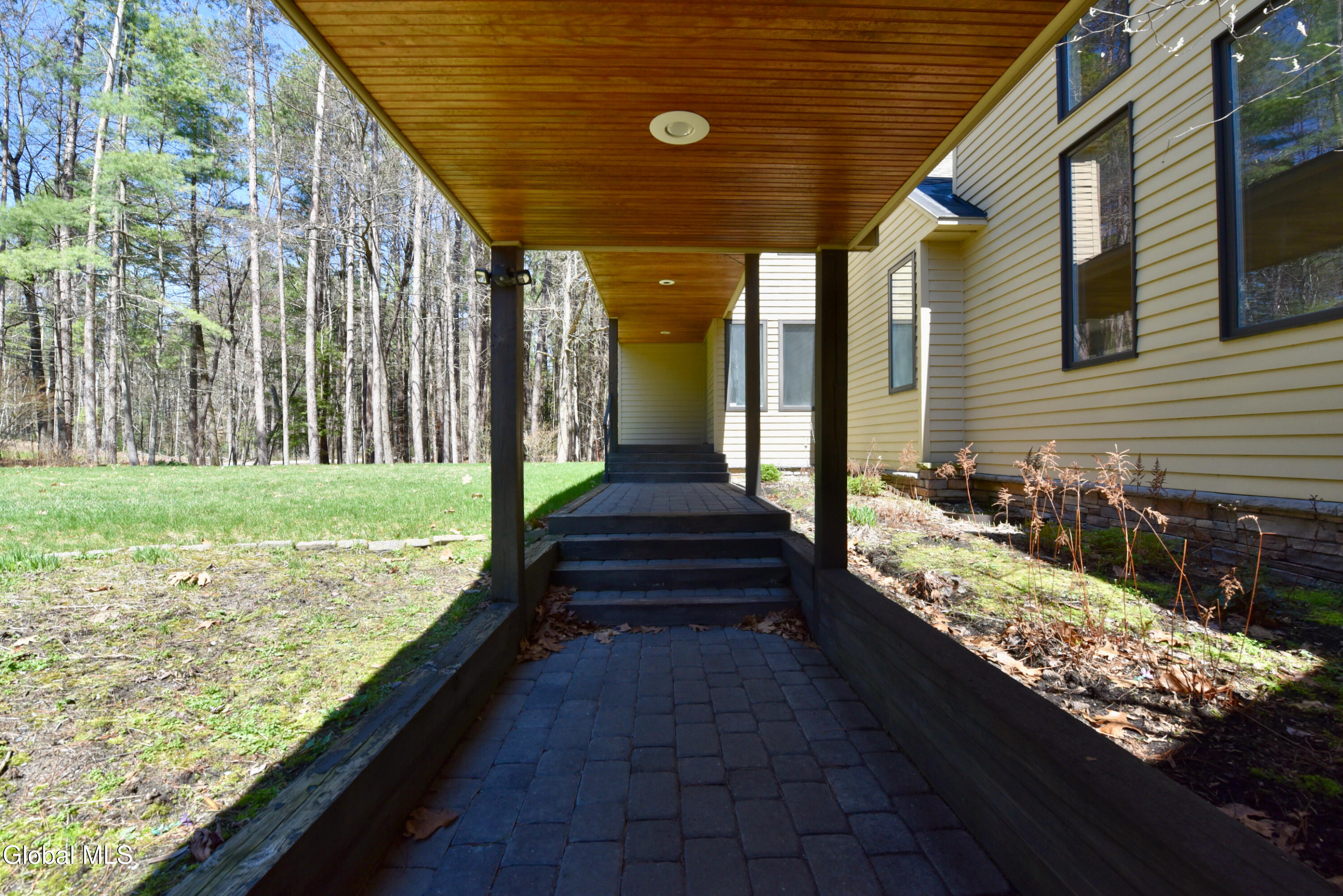 321 Ruggles Road