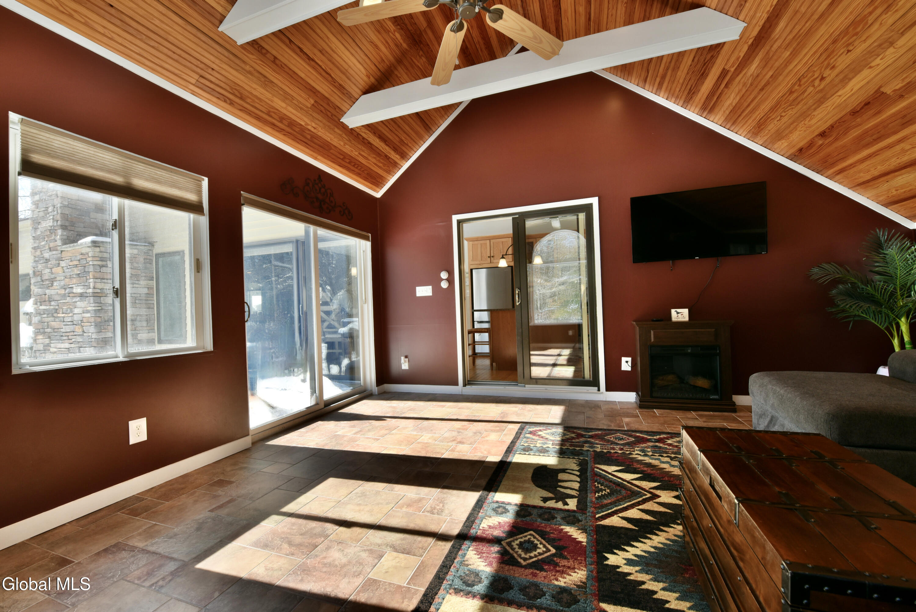 321 Ruggles Road