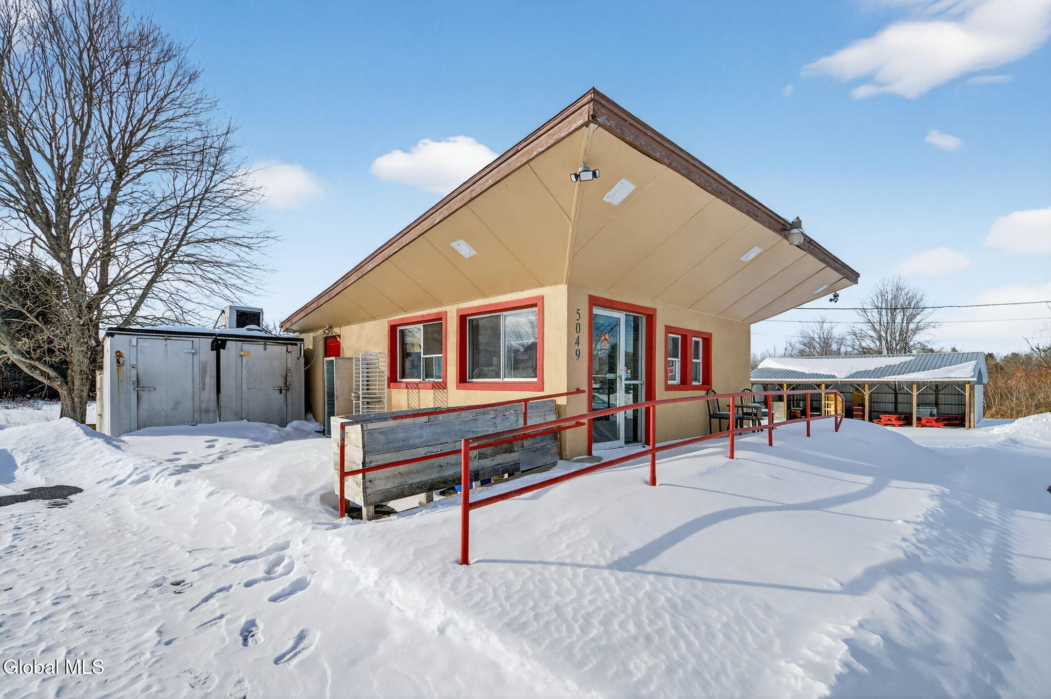 5049 Sacandaga Road