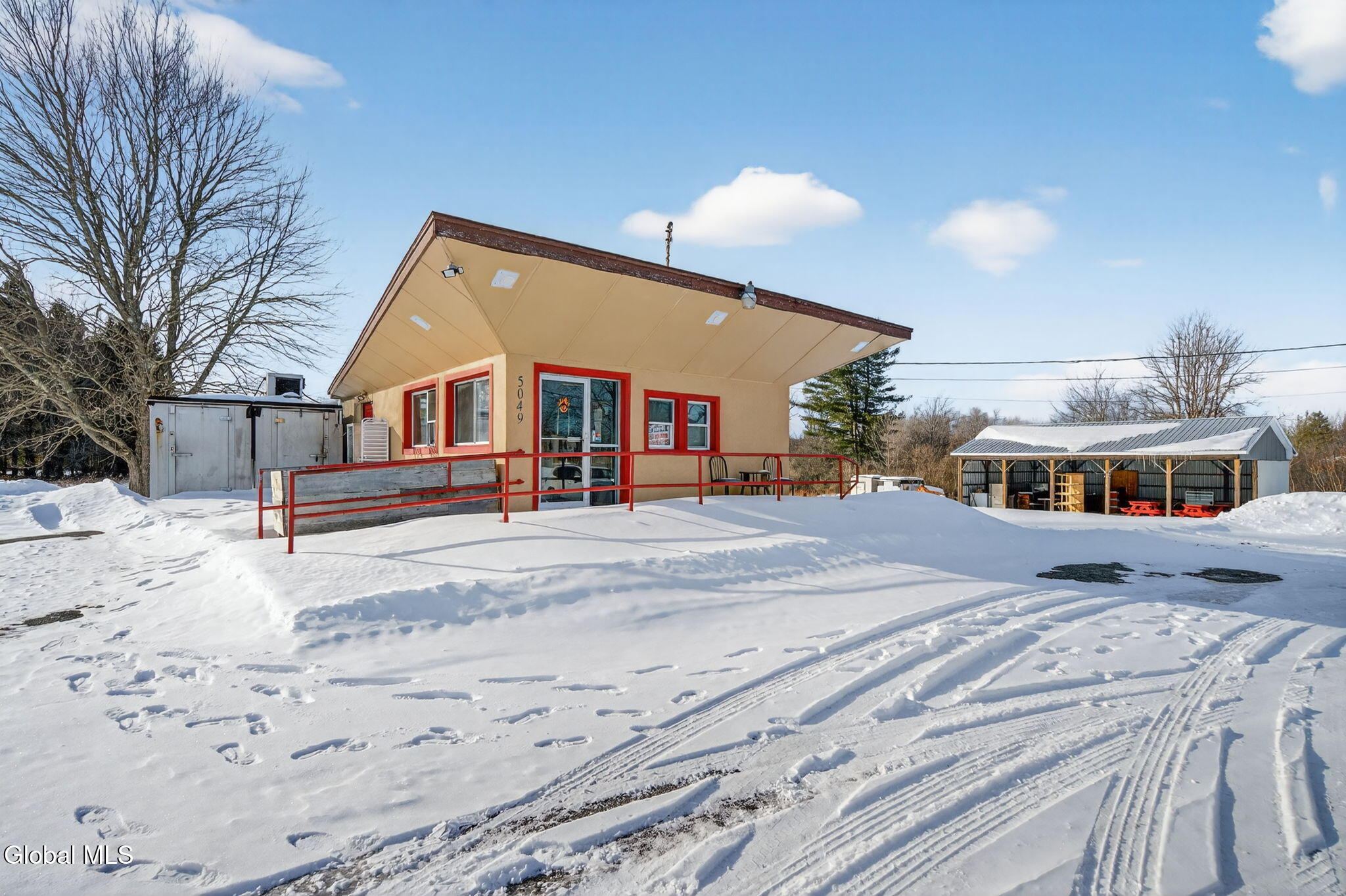 5049 Sacandaga Road