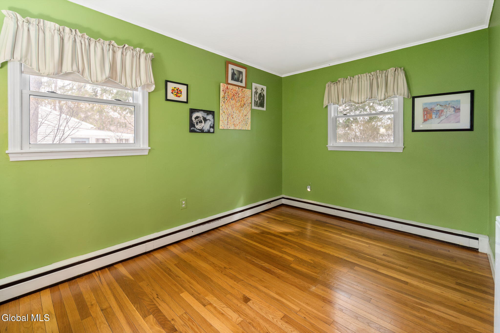 6 Springwood Drive