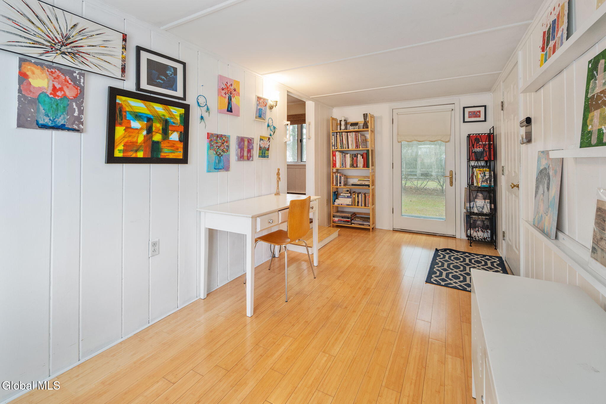 6 Springwood Drive