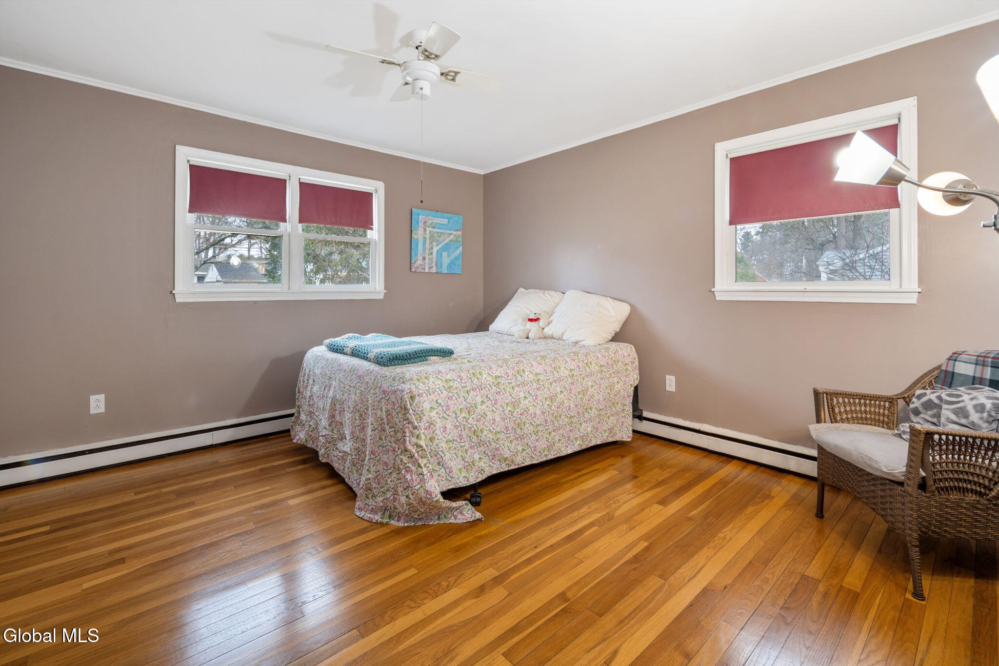 6 Springwood Drive