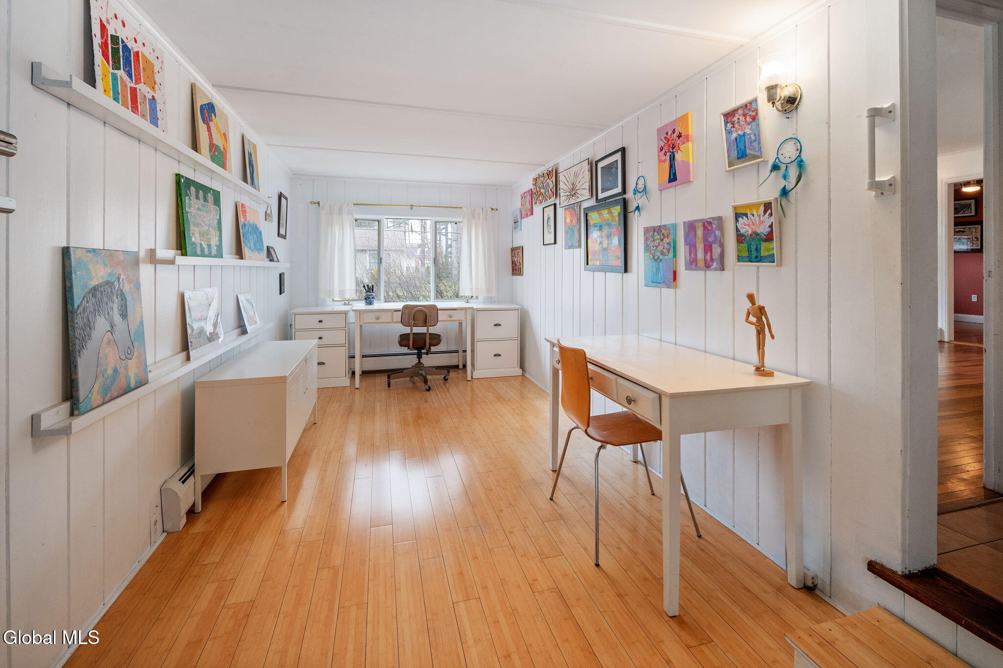 6 Springwood Drive
