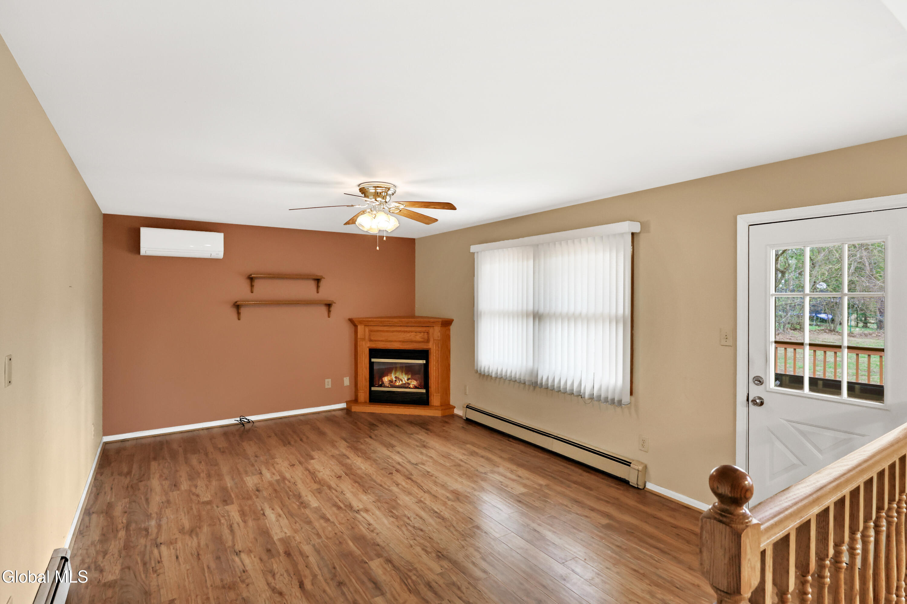3 W Meadow Drive