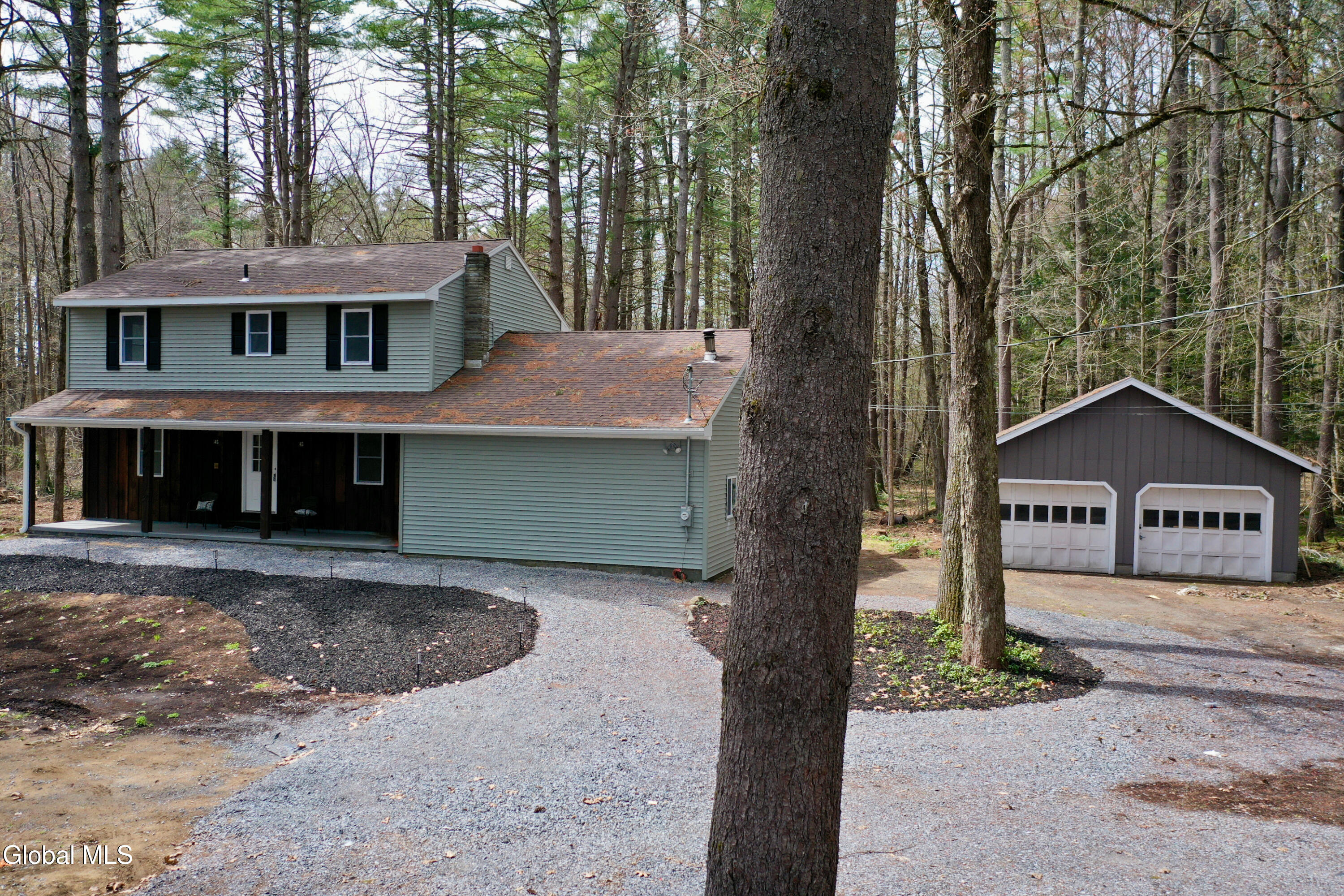 1011 Middleline Road