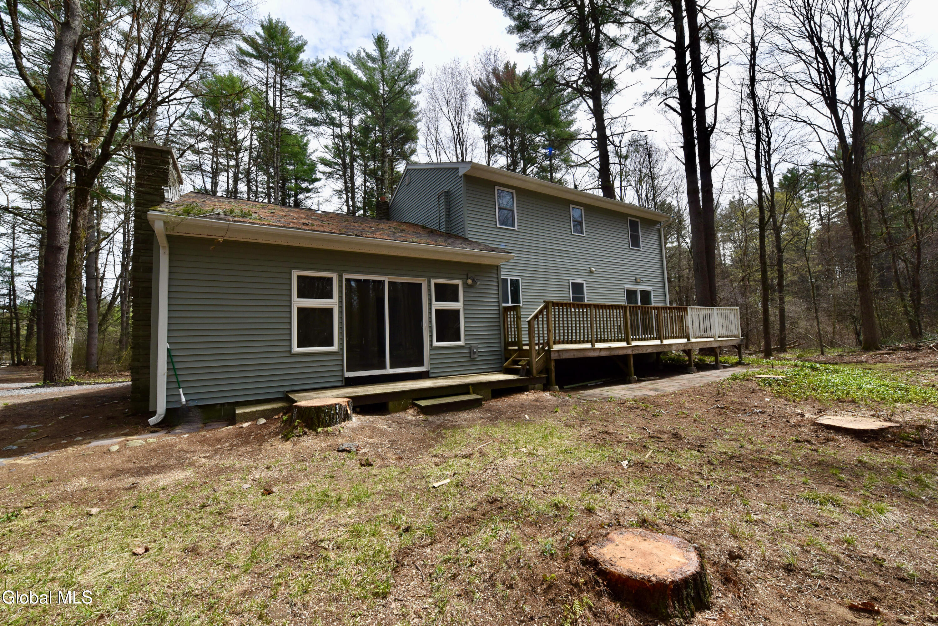 1011 Middleline Road