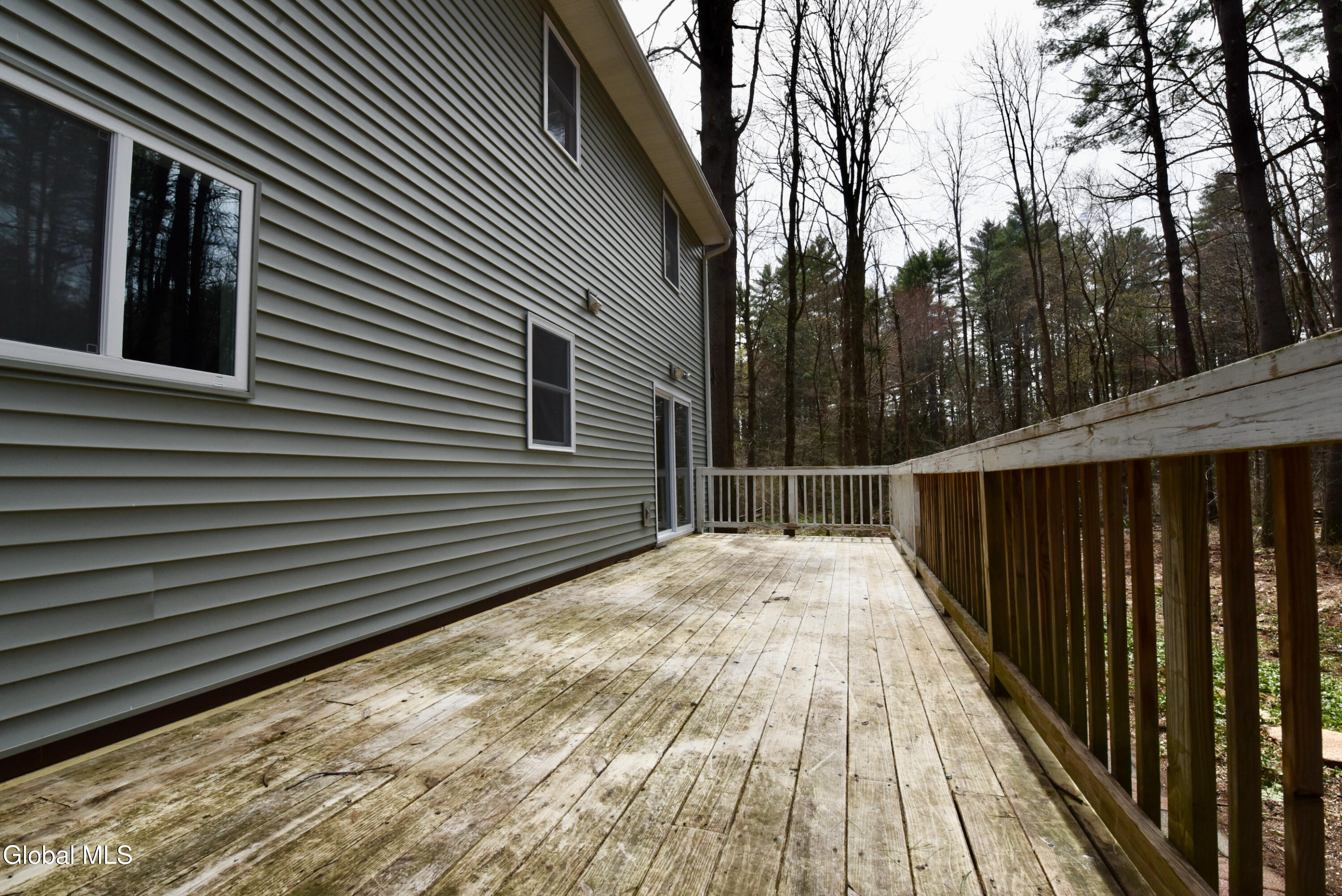 1011 Middleline Road