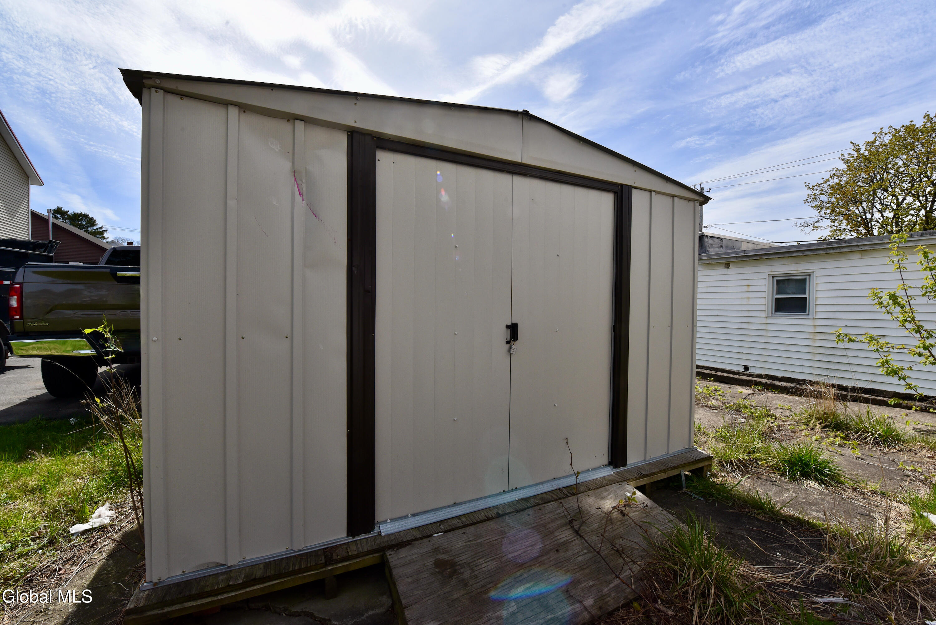 203 Brookside Avenue