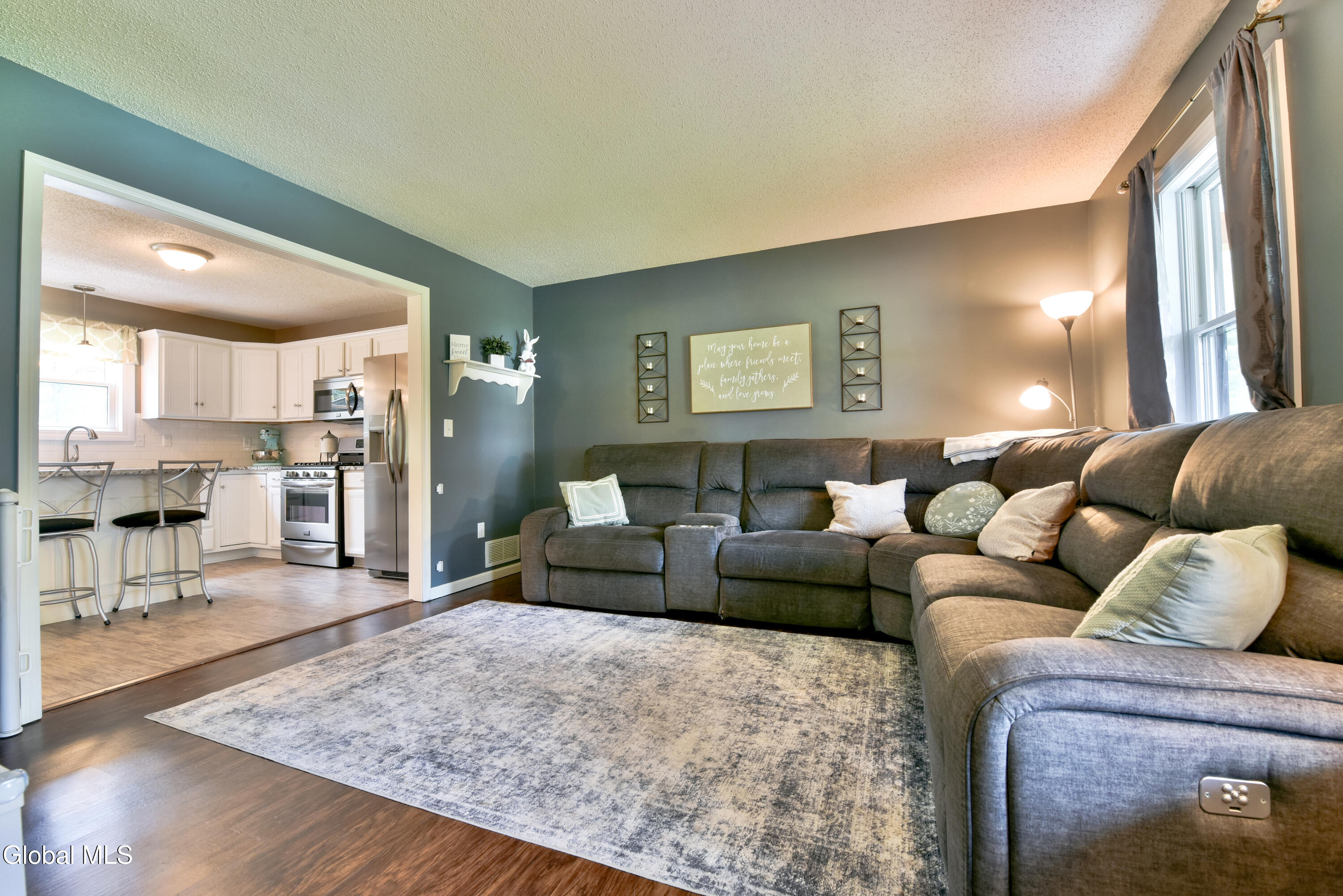 206 Lisa Drive