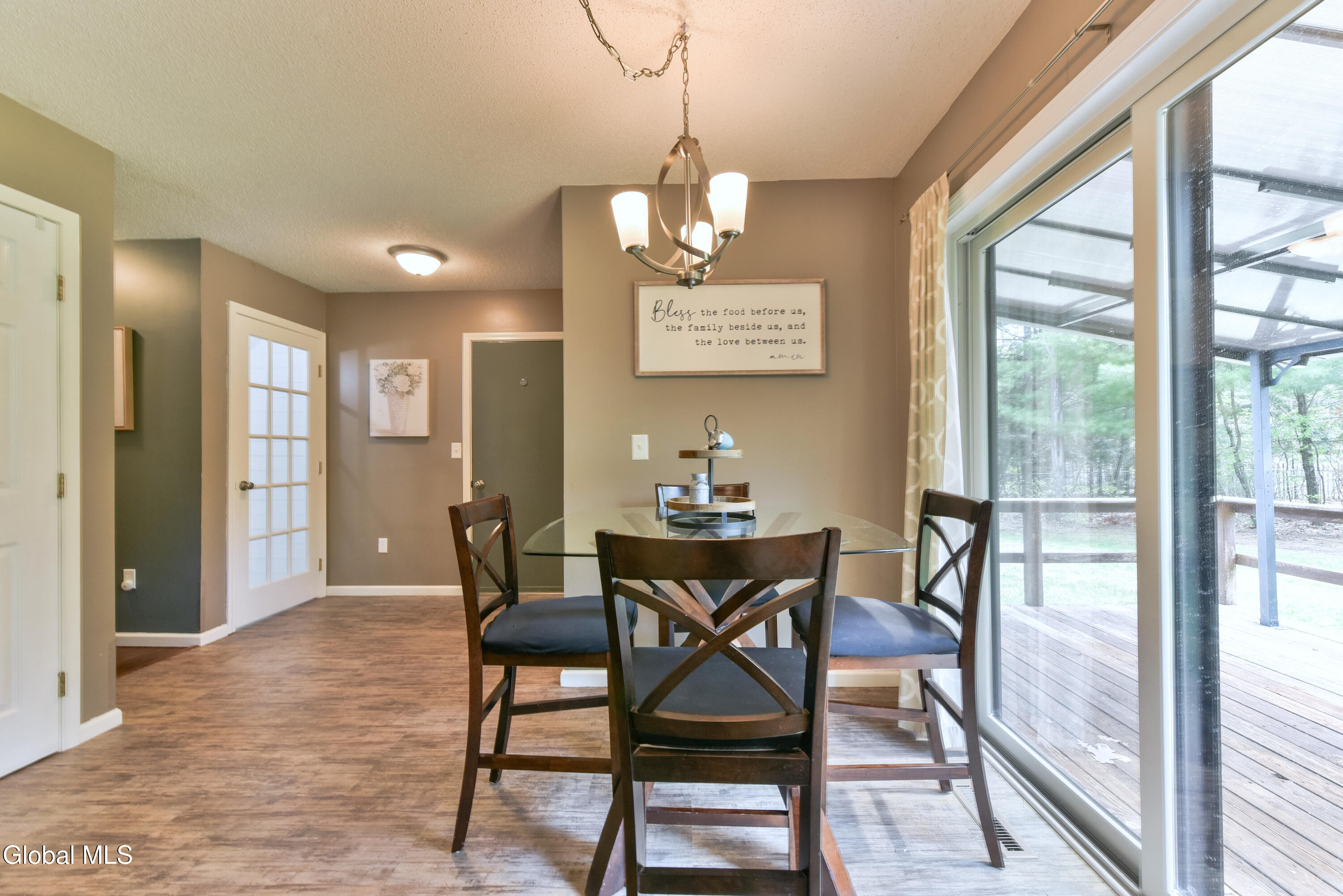 206 Lisa Drive