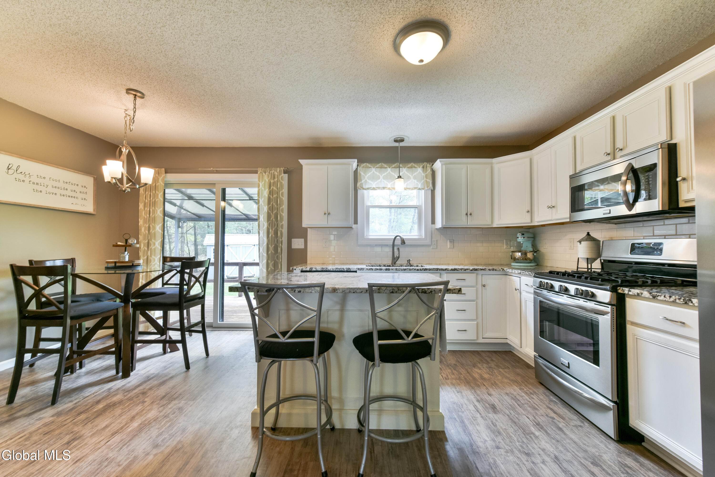 206 Lisa Drive