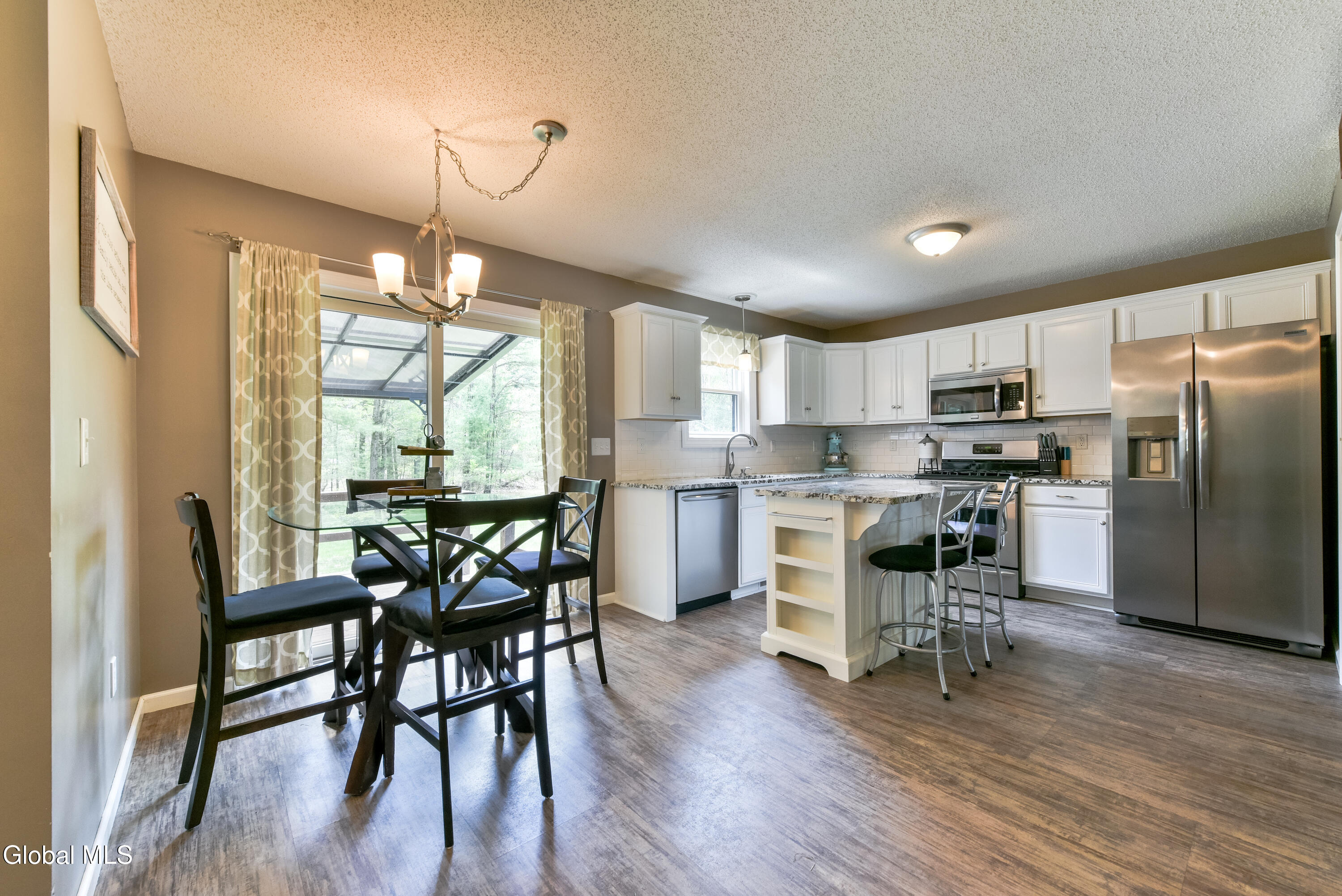 206 Lisa Drive