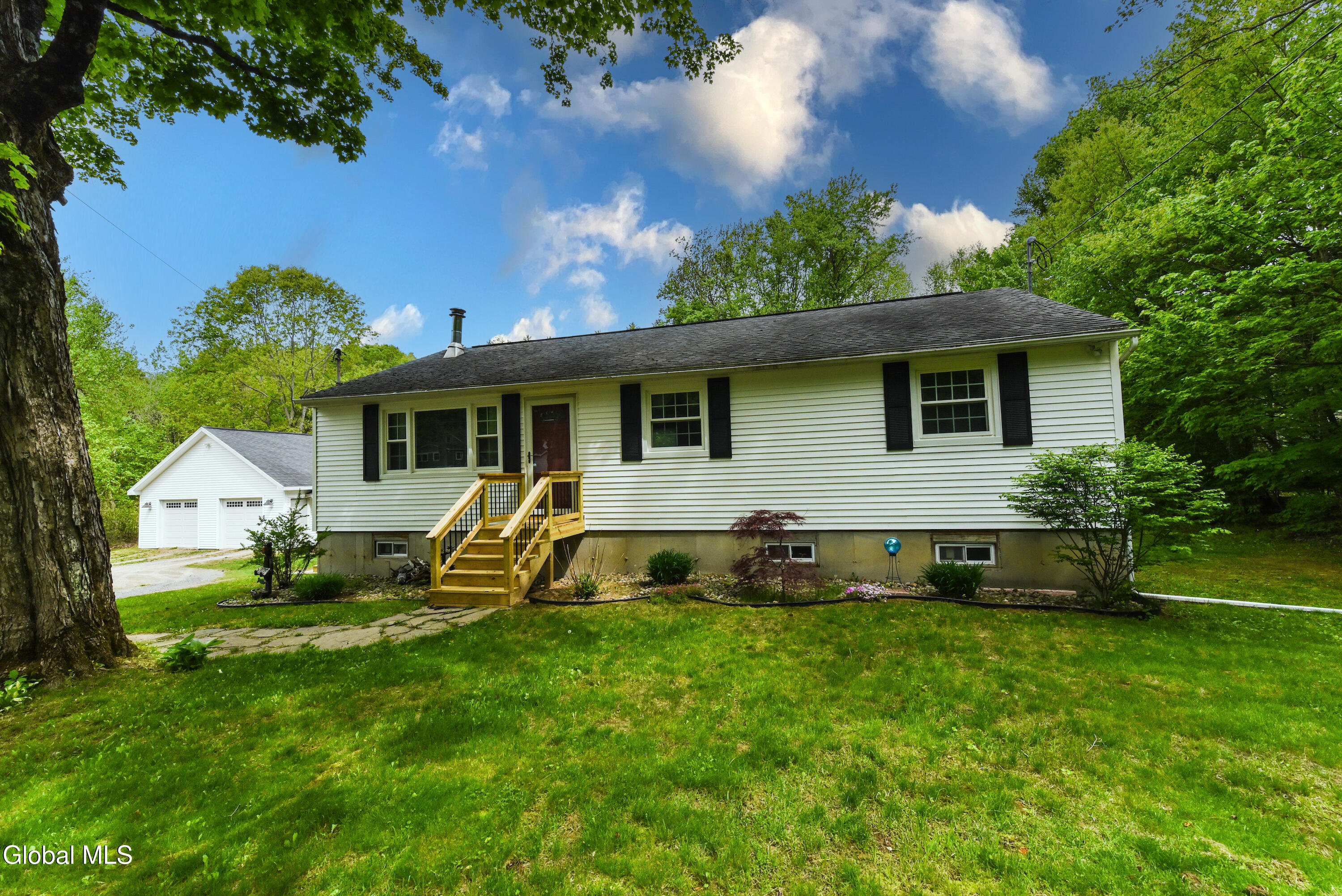 5764 Lake Road