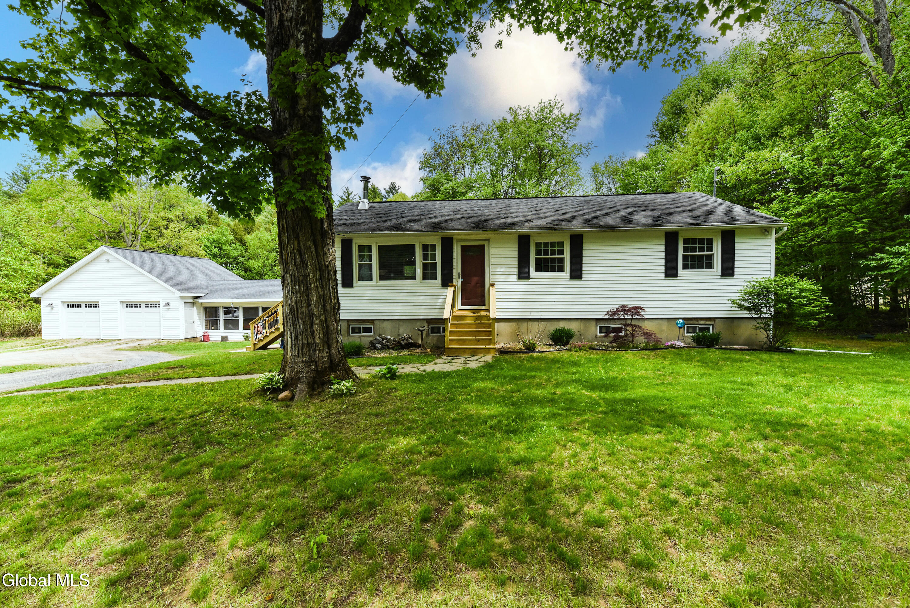 5764 Lake Road