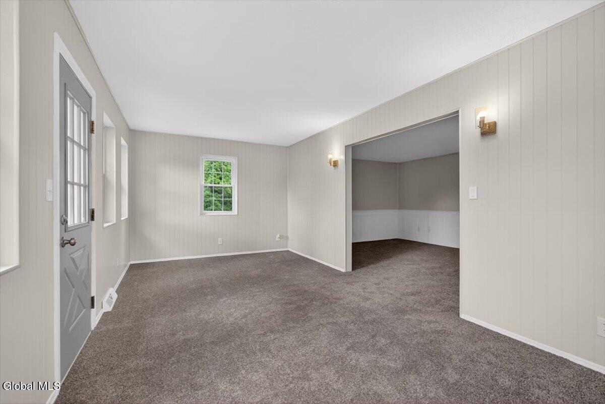 12 Winifred Drive