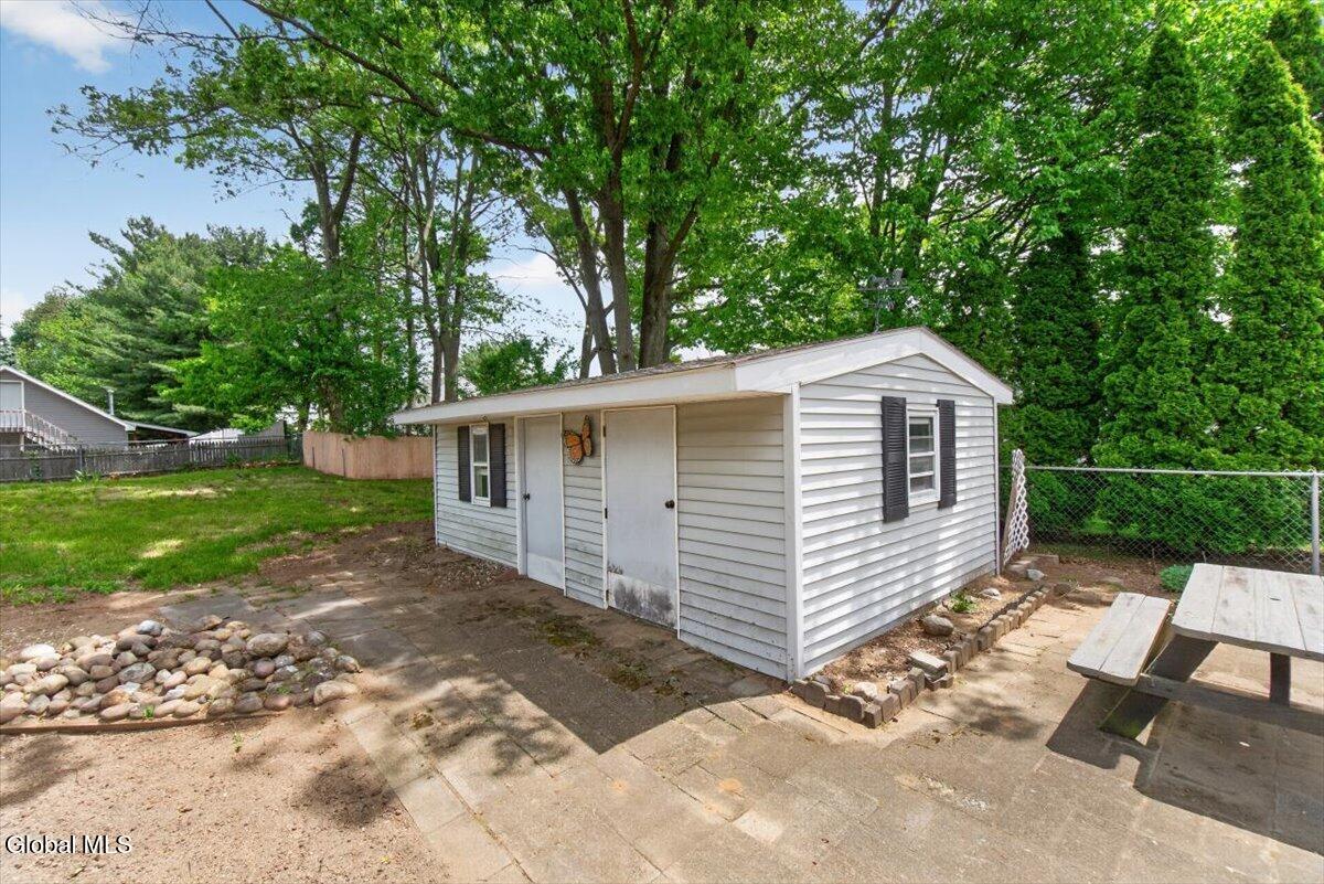 12 Winifred Drive