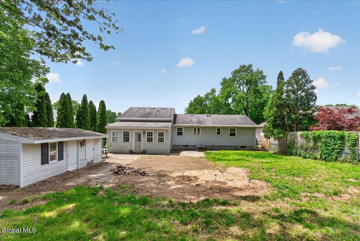 12 Winifred Drive
