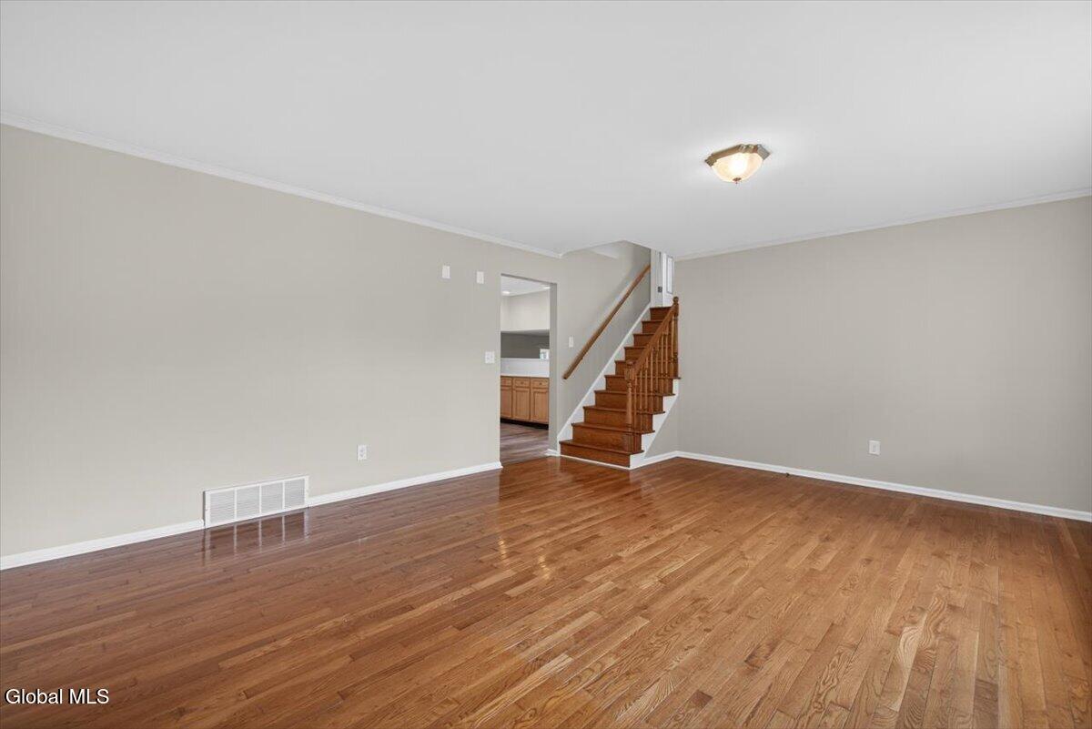 12 Winifred Drive