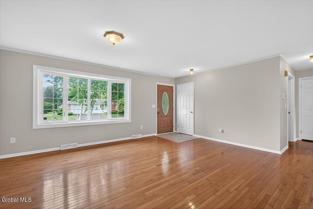 12 Winifred Drive