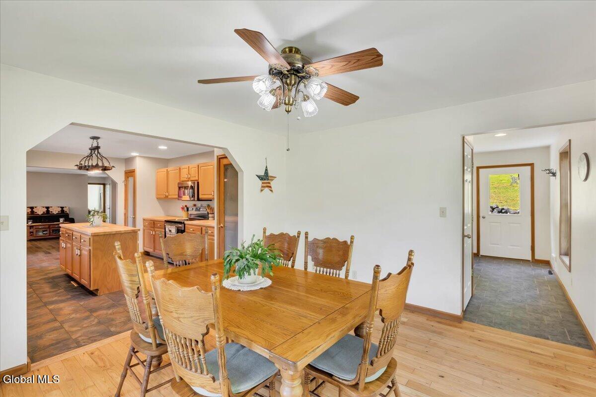 525 Crook's Grove Road
