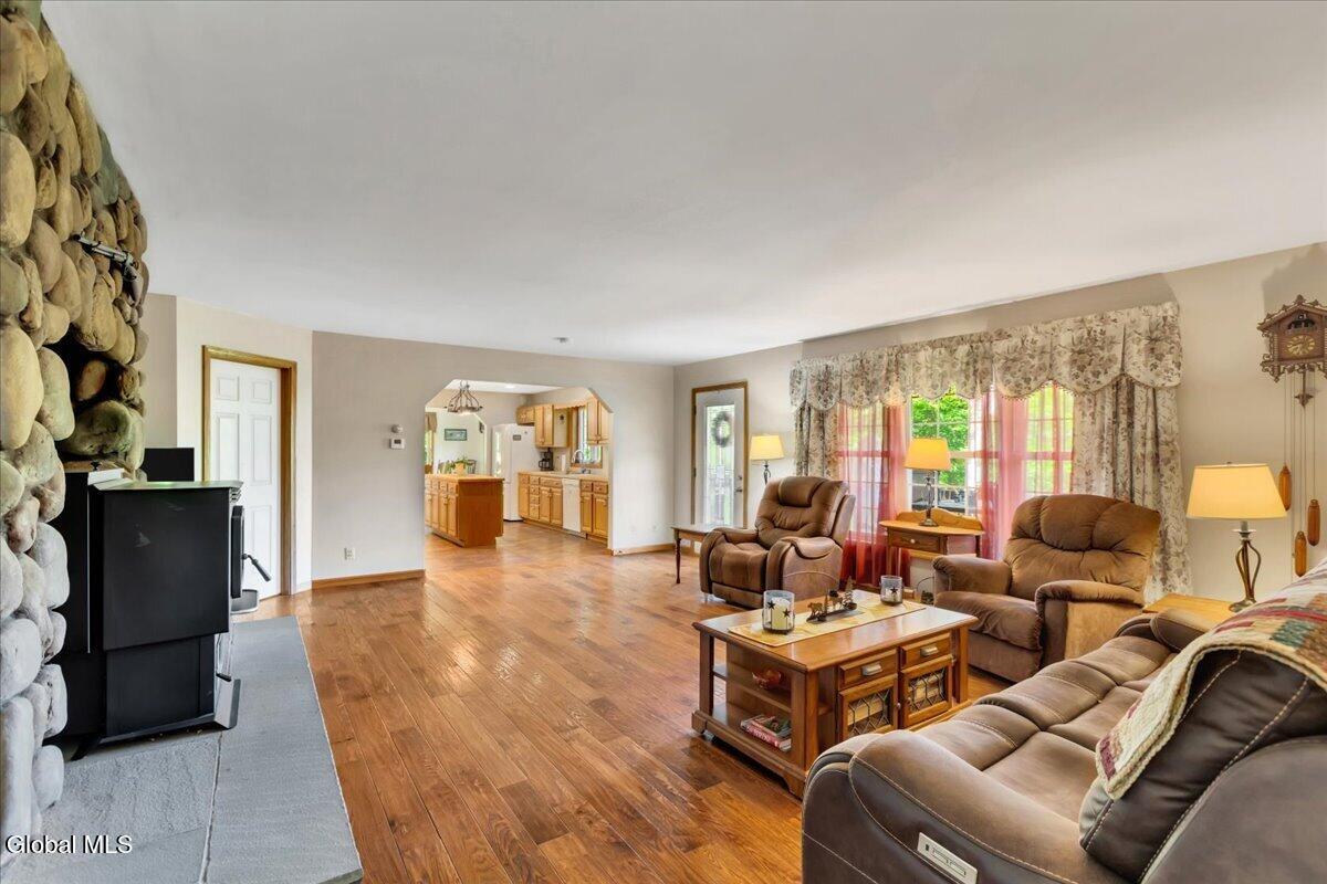 525 Crook's Grove Road