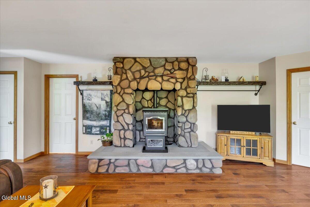 525 Crook's Grove Road