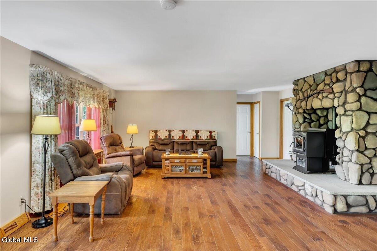 525 Crook's Grove Road