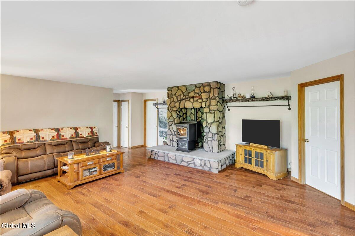 525 Crook's Grove Road