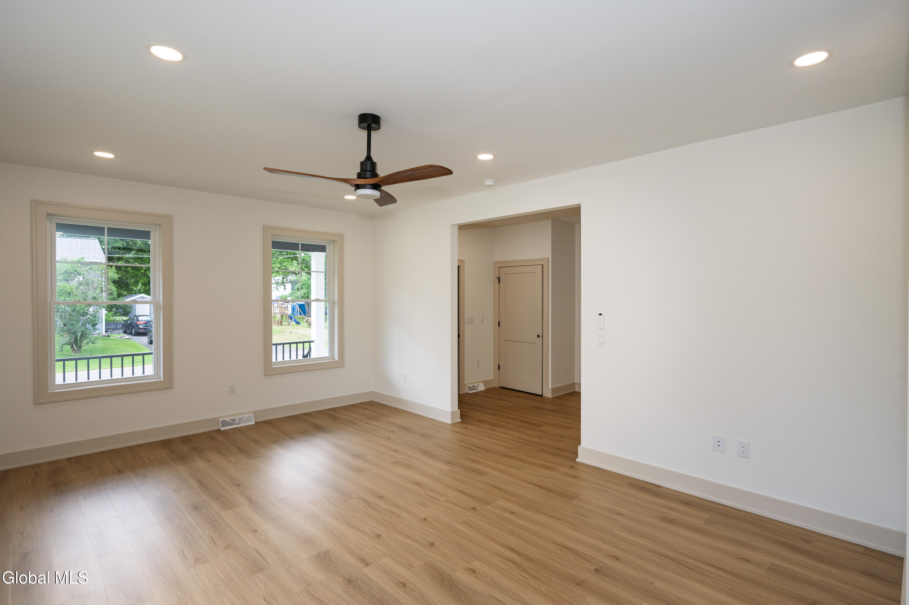 3 Dorchester Drive