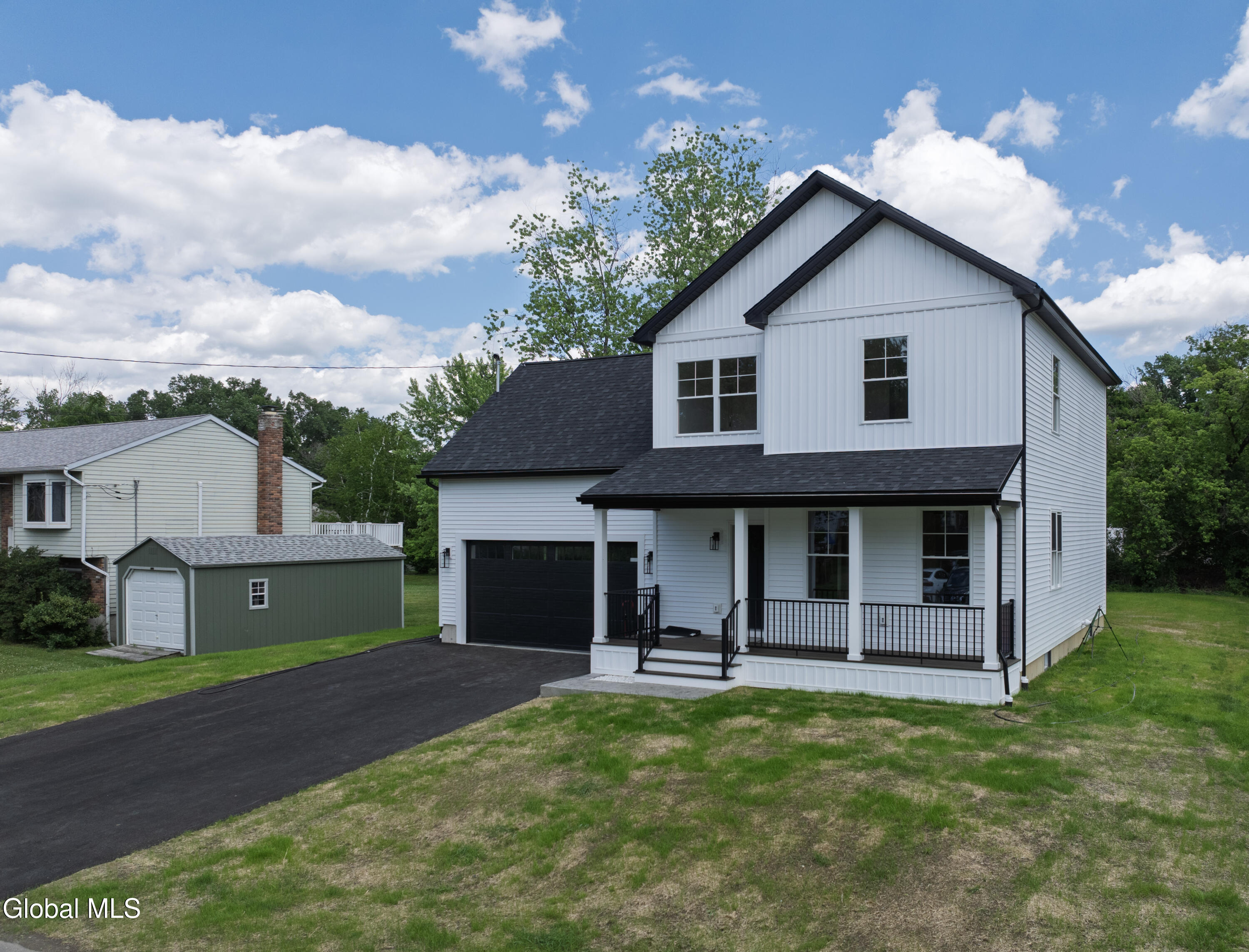 3 Dorchester Drive