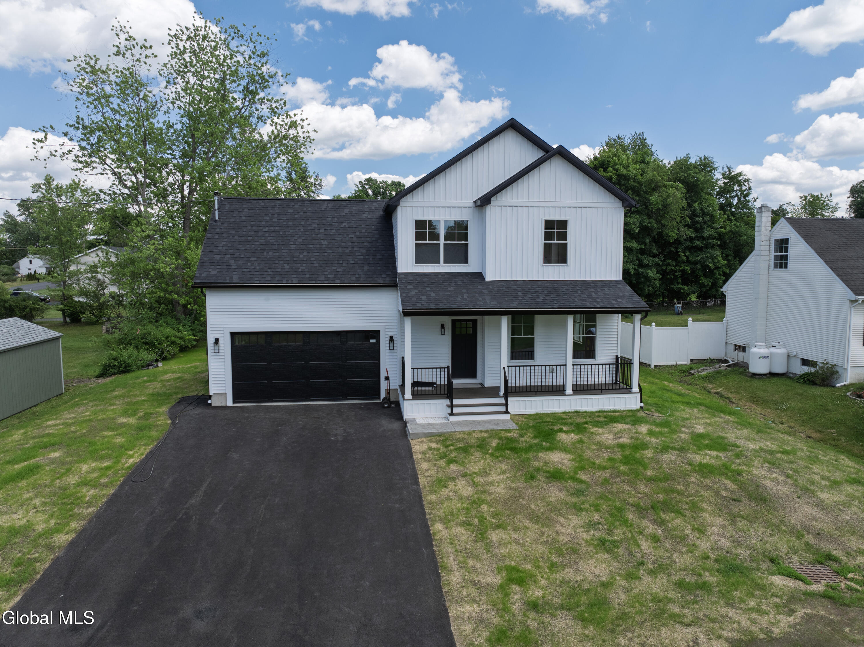3 Dorchester Drive