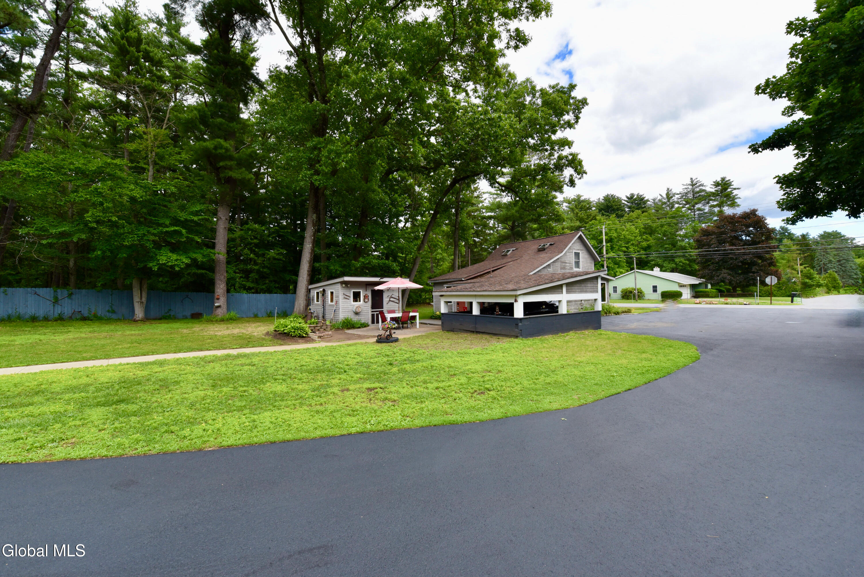 99 Greenfield Avenue